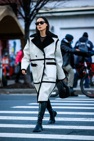 black and white furry leather coat, highknee leather boots, fashion week, frenchystyle, FW, jonathan paciullo, street style, NYFW, NEW YORK, AUTUMN WINTER 2022-2023, FALL WINTER 2022_2023, FW 22-23, vertical, full length
