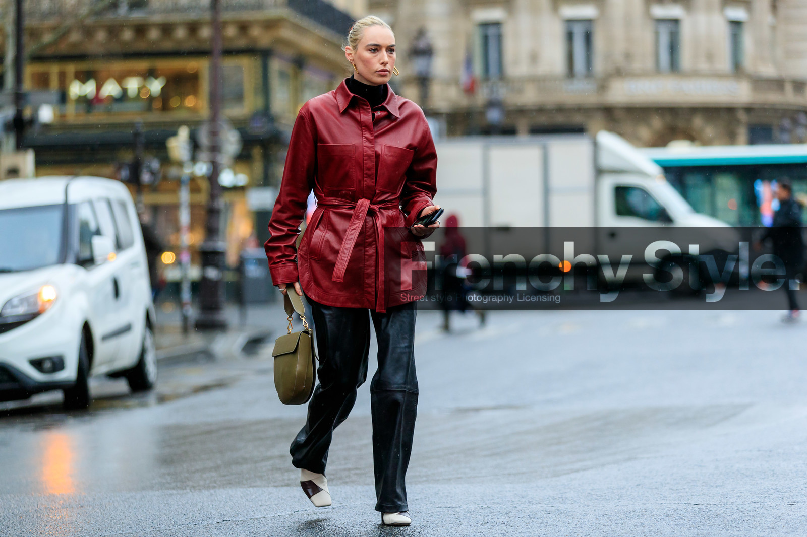 flora macdonald johnston, red leather shirt, kaki leather bag, black leather pants, white leather boots, squared toed shoes, plaited boots, belted shirt, hand bag, round shape bag, golden earrings, square shape earrings, fashion week, frenchystyle, FW, jonathan paciullo, street style, PFW, PARIS, horizontal, atmosphere details, full length