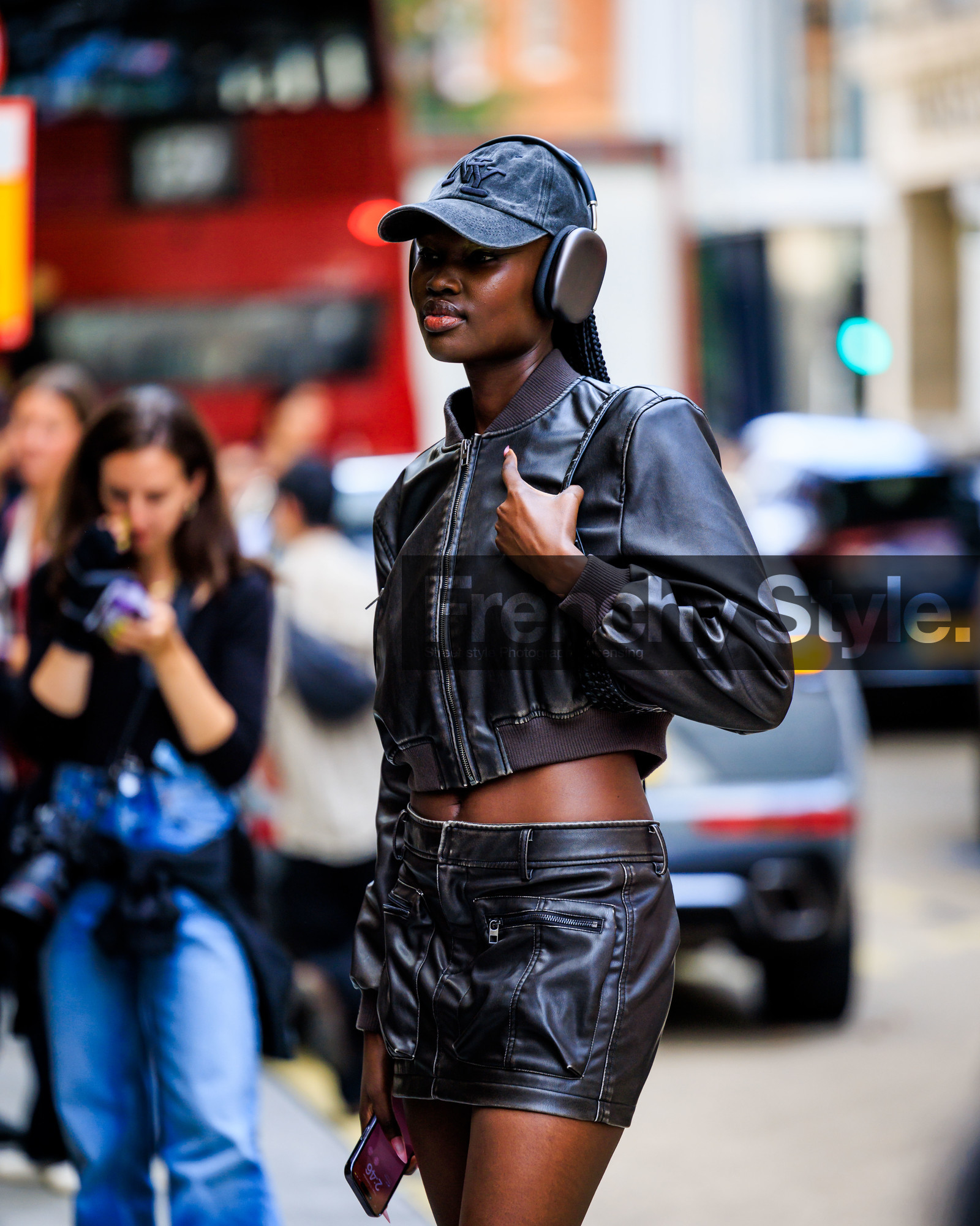 fashion week, frenchystyle, FW, jonathan paciullo, street style, LFW, LONDON, atmosphere details, detail, SPRING SUMMER 2024, SS 24