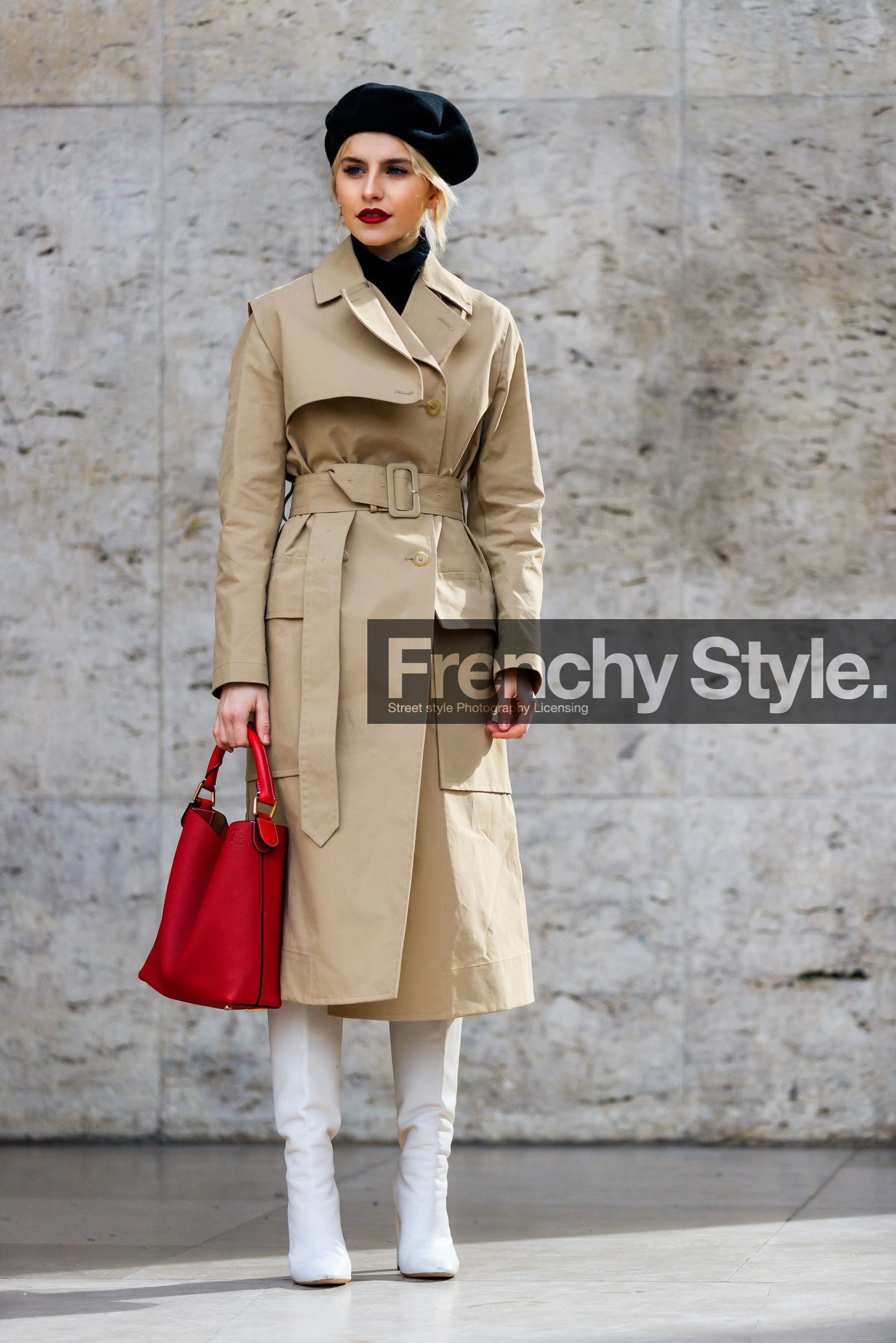 beige coat, beret, black hat, high boots, high heels, leather bag, leather shoes, red bag, trench coat, white boots, street style, jonathan paciullo, FW, frenchystyle, fashion week, PFW, PARIS, AUTUMN WINTER 2018-2019, FALL WINTER 2018-2019, FW 18-19, vertical, full length, caro daur