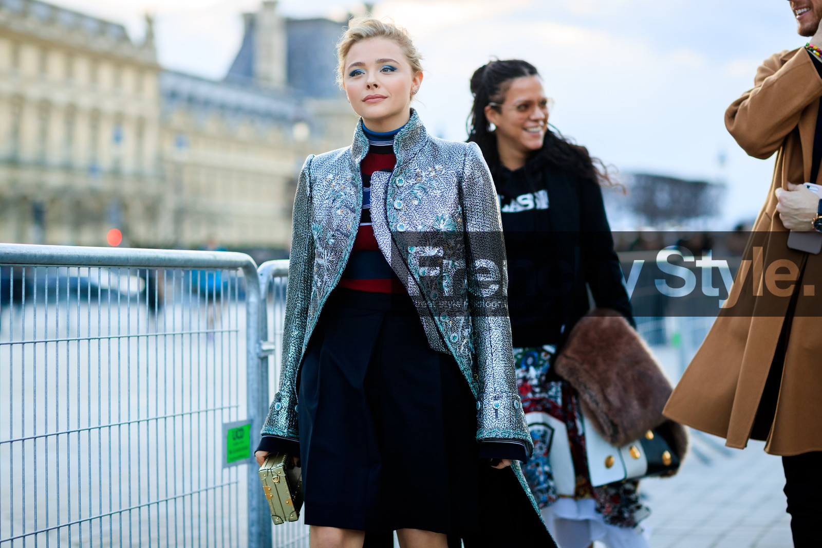 black skirt, eyeshadow, gold bag, graphic jacket, leather bag, louis vuitton, printed jacket, sequined jacket, silver jacket, striped top, street style, jonathan paciullo, FW, frenchystyle, fashion week, PFW, PARIS, AUTUMN WINTER 2018-2019, FALL WINTER 2018-2019, FW 18-19, horizontal, atmosphere details
