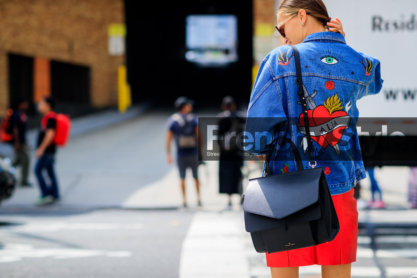 atmosphere details, back detail, black bag, blue denim, denim jacket, detail, embroidered jacket, embroideries, fashion week, frenchystyle, FW, horizontal, jonathan paciullo, leather bag, NEW YORK, NYFW, red skirt, SPRING SUMMER 2018, SS 18, street style, sunglasses