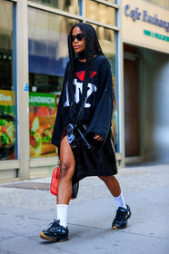 black skirt, black sneakers, black sweater, braids, fashion week, frenchystyle, full length, FW, jan-michael quammie, jonathan paciullo, leather bag, leather skirt, NEW YORK, NYFW, oversize, printed sweater, red bag, SPRING SUMMER 2018, SS 18, street style, sunglasses, supreme, vertical, vinyl, white socks