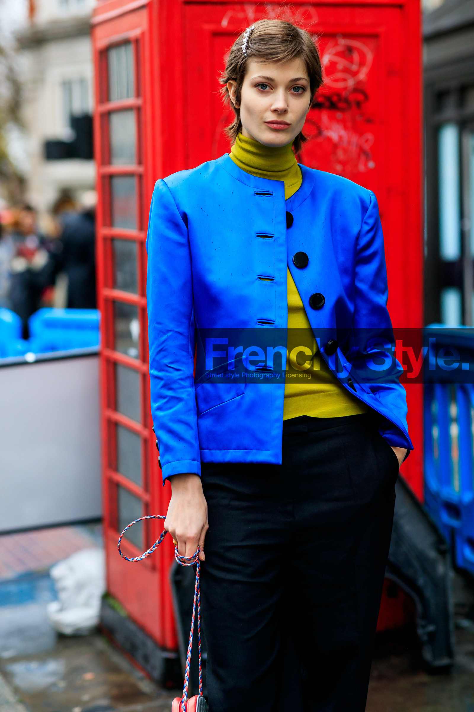 black pants, blue jacket, green sweater, hair clip, larissa hofmann, model, short hair, trousers, LONDON, LFW, fashion week, frenchystyle, FW, jonathan paciullo, street style, AUTUMN WINTER 2019-2020, AW 19-20, FW 19-20, FALL WINTER 2019-2020, vertical, atmosphere details, detail