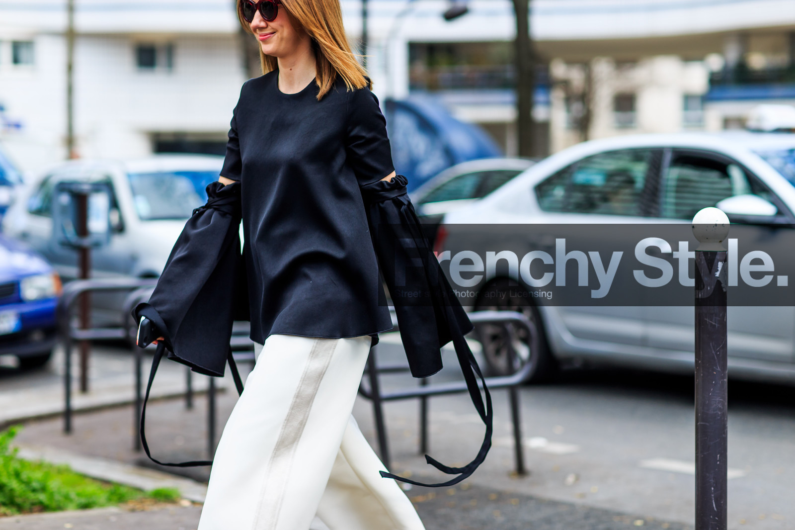 atmosphere details, AUTUMN WINTER 2016-2017, AW 16-17, black top, detail, FALL WINTER 2016-2017, fashion week, frenchystyle, FW, FW 16-17, horizontal, jonathan paciullo, lisa aiken, PARIS, PFW, street style, sunglasses, trousers, white pants, wide pants