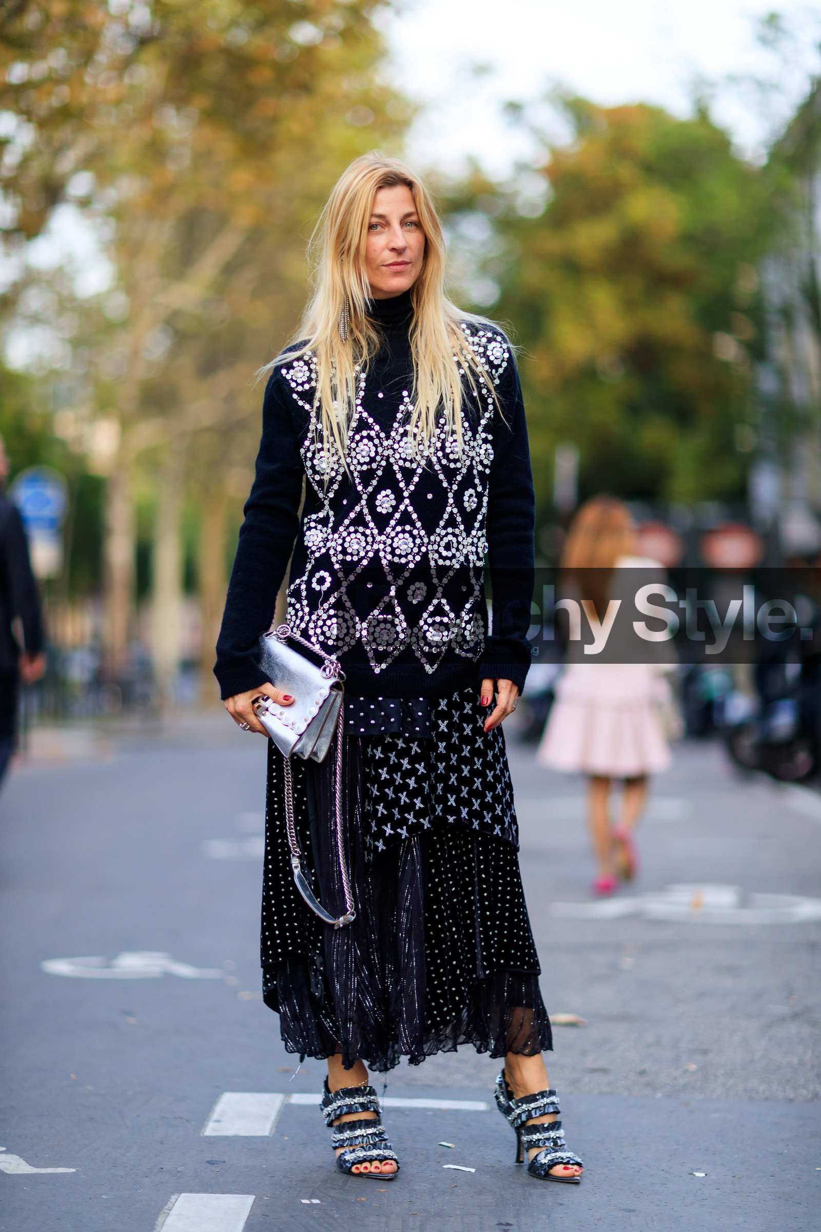 black and white shoes, black shoes, black sweater, embroidered shoes, embroidered sweater, fashion week, frenchystyle, full length, FW, graphic skirt, high heels, jonathan paciullo, leather bag, leather shoes, long hair, PARIS, PFW, pleated skirt, printed skirt, sequined sweater, shiny bag, silver bag, SPRING SUMMER 2018, SS 18, street style, vertical, ada kokosar