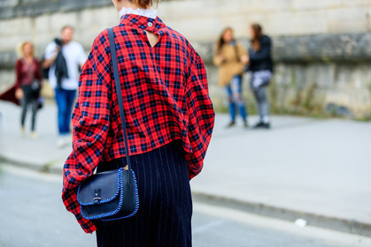 atmosphere details, back detail, black bag, blue bag, checked shirt, detail, fashion week, frenchystyle, FW, graphic shirt, horizontal, jonathan paciullo, leather bag, navy pant, PARIS, PFW, plaid, printed pants, red shirt, SPRING SUMMER 2017, SS 17, street style, striped pants, trousers
