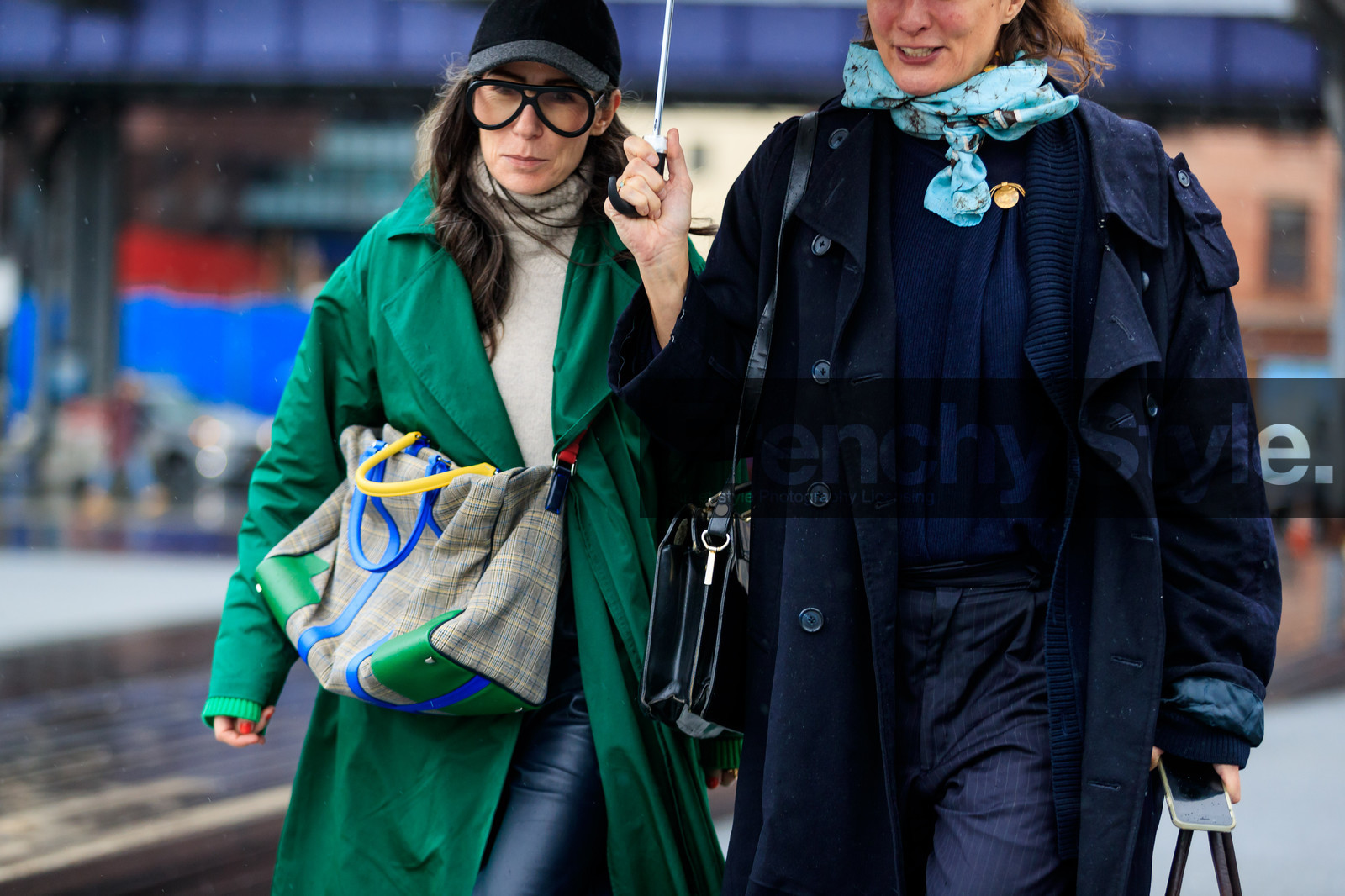 black cap, black coat, blue scarf, checked bag, graphic bag, green coat, leather bag, multicolor bag, navy pants, navy sweater, printed bag, sunglasses, trench coat, trousers, street style, jonathan paciullo, FW, frenchystyle, fashion week, NYFW, NEW YORK, AUTUMN WINTER 2018-2019, AW 18-19, FALL WINTER 2018-2019, FW 18-19, atmosphere details, horizontal, detail, Véronique Tristram