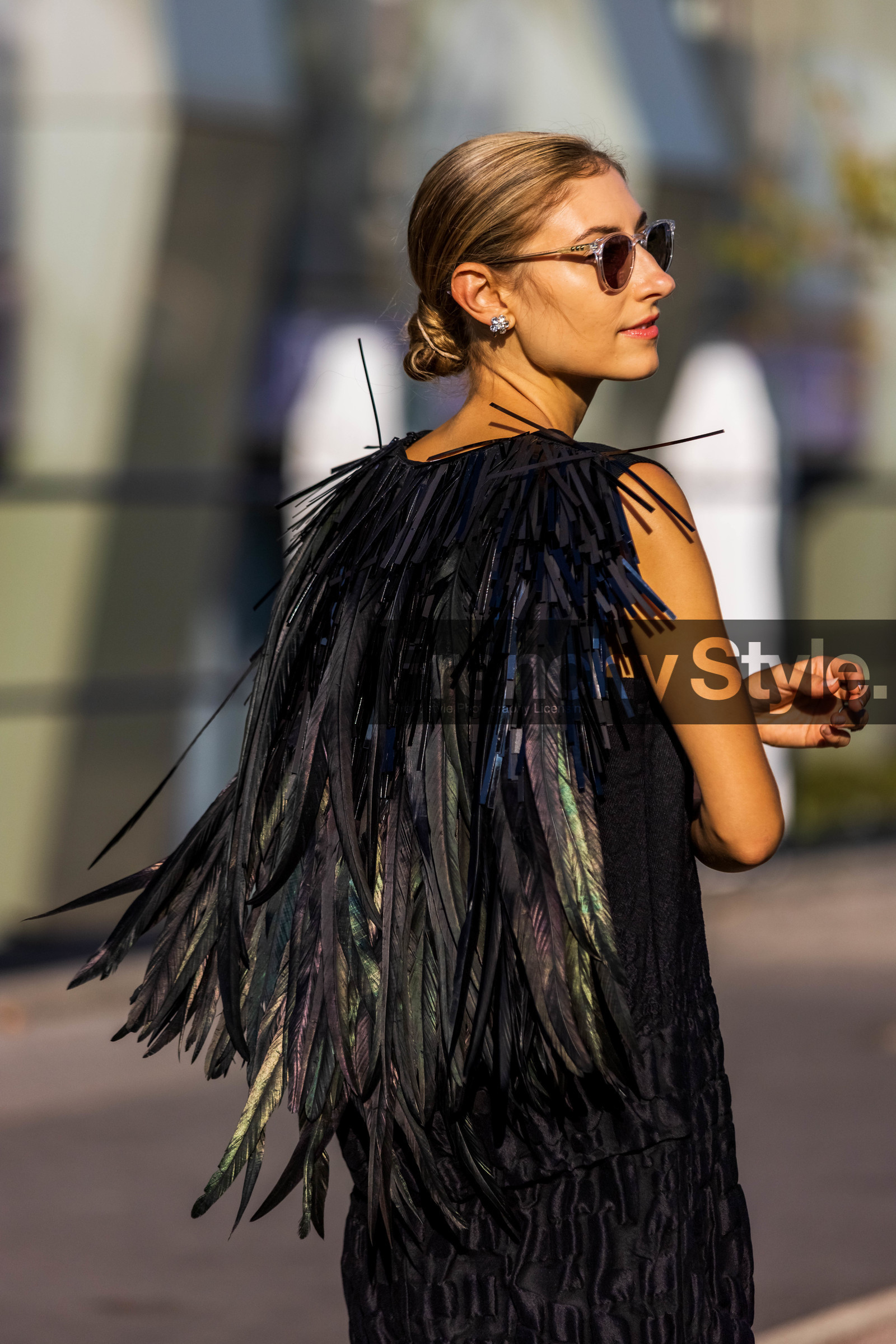 back, back detail, black dress, bun, earrings, feathers, flower earrings, Jenny M Walton, strass, sunglasses, fashion week, frenchystyle, FW, jonathan paciullo, street style, SPRING SUMMER 2022, SS 22, MFW, MILAN, vertical, atmosphere details