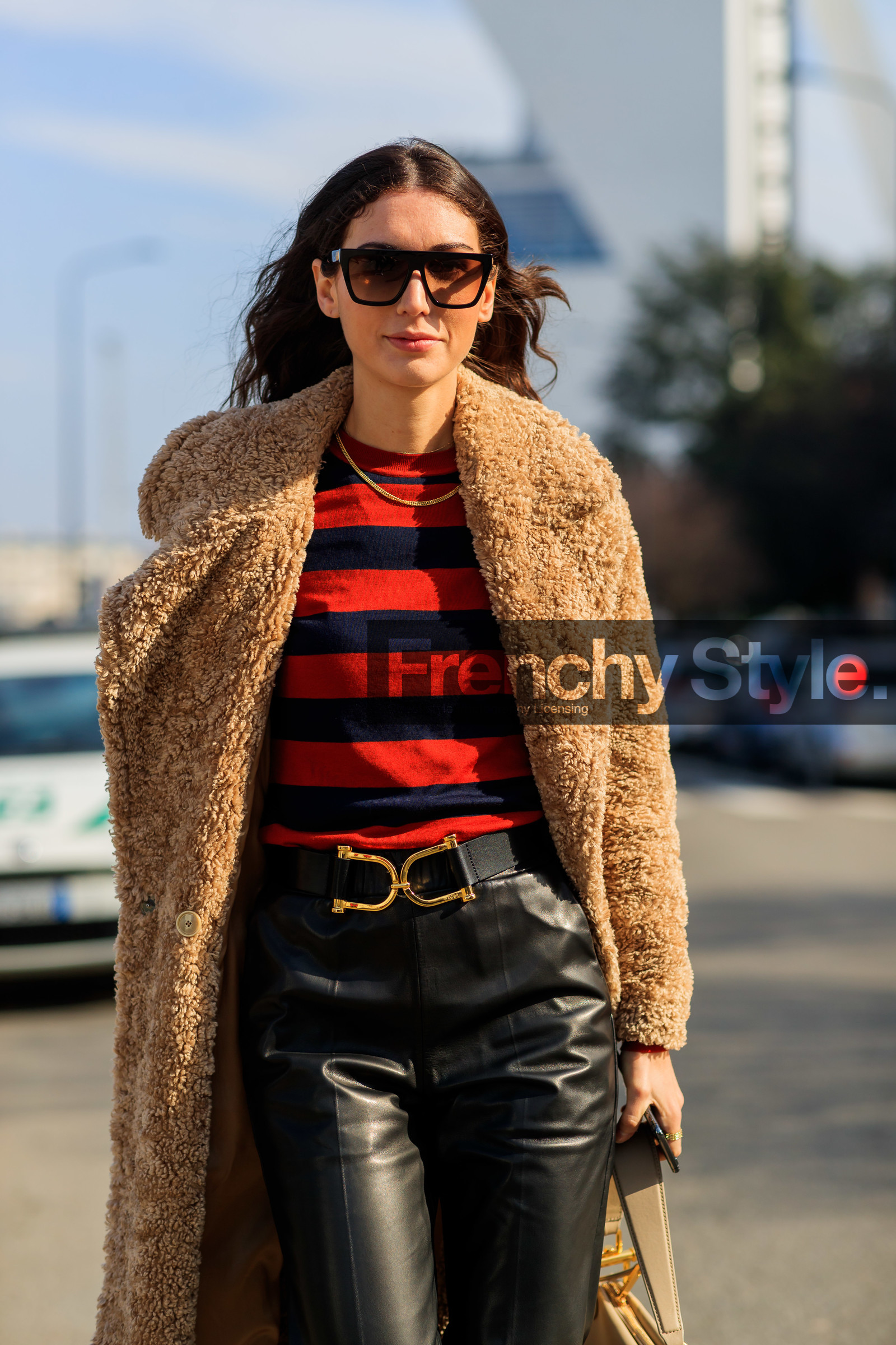diletta bonaiuti, beige coat, fur coat, red pullover, striped pullover, black leather pants, black leather belt, belted pants, black sunglasses, square shape glasses, smoked sunglasses, navy blue pullover, fashion week, frenchystyle, FW, jonathan paciullo, street style, MFW, MILAN, AUTUMN WINTER 2020-2021, FALL WINTER 2020-2021, FW 20-21, vertical, atmosphere details, detail