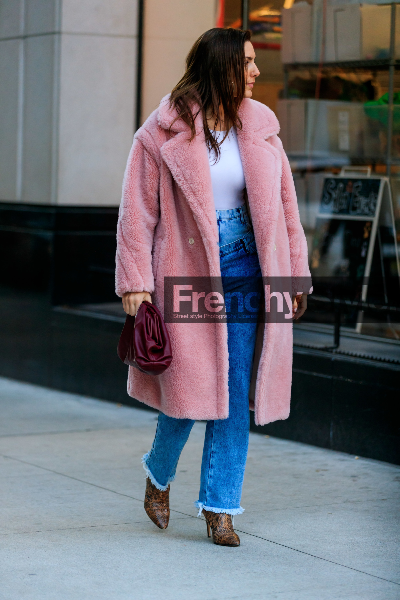 pink coat, fur coat, light blue jeans, blue jeans, flare jeans, used jeans, white t-shirt, burgundy leather clutch, bottega veneta bag, brown leather boots, animal skin boots, denim, fashion week, frenchystyle, FW, jonathan paciullo, street style, FALL WINTER 2020-2021, AUTUMN WINTER 2020-2021, FW 20-21, vertical, full length, NYFW, NEW YORK