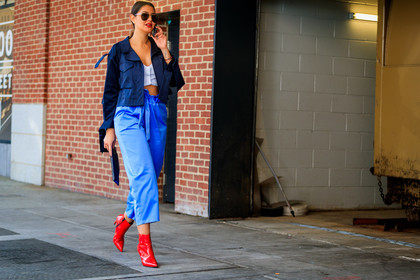 atmosphere details, black bag, black jacket, blue bag, blue pants, cropped top, fashion week, frenchystyle, full length, FW, high heels, horizontal, jonathan paciullo, leather bag, leather shoes, navy jacket, NEW YORK, NYFW, red boots, SPRING SUMMER 2018, SS 18, street style, sunglasses, trousers, white top