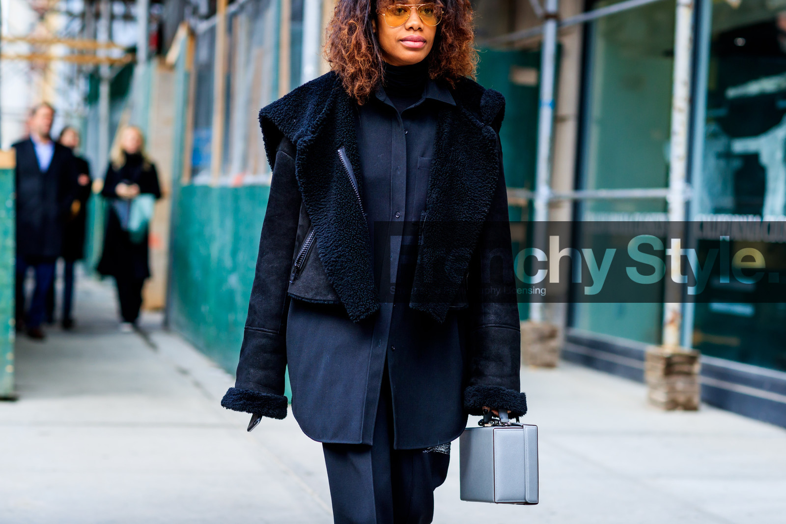 atmosphere details, AUTUMN WINTER 2017-2018, AW 17-18, black fur, black jacket, black pants, black shirt, detail, FALL WINTER 2017-2018, fashion week, frenchystyle, fur jacket, FW, FW 17-18, grey bag, horizontal, jan-michael quammie, jonathan paciullo, leather bag, leather jacket, NEW YORK, NYFW, shearling, street style, sunglasses, trousers