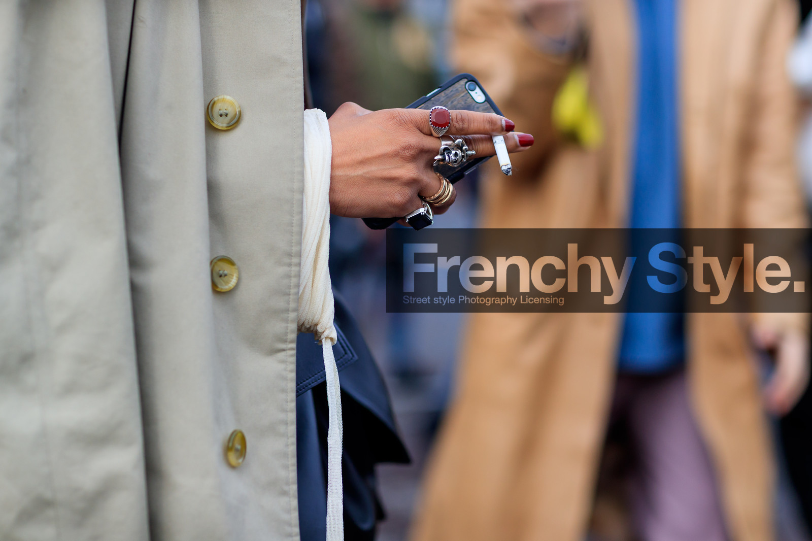 atmosphere details, AUTUMN WINTER 2017-2018, AW 17-18, beige coat, detail, FALL WINTER 2017-2018, fashion week, frenchystyle, FW, FW 17-18, horizontal, jan-michael quammie, jonathan paciullo, PARIS, PFW, rings, street style