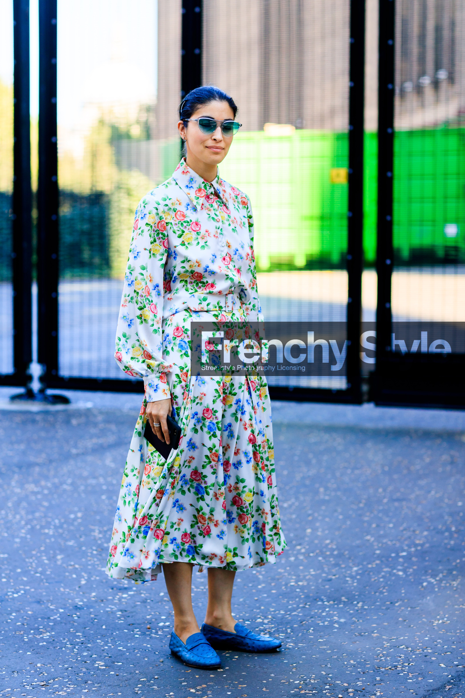 blue shoes, caroline issa, floral, flowers, graphic shirt, graphic skirt, leather shoes, printed shirt, printed skirt, sunglasses, fashion week, frenchystyle, FW, jonathan paciullo, street style, LFW, LONDON, SPRING SUMMER 2019, SS 19, vertical, full length