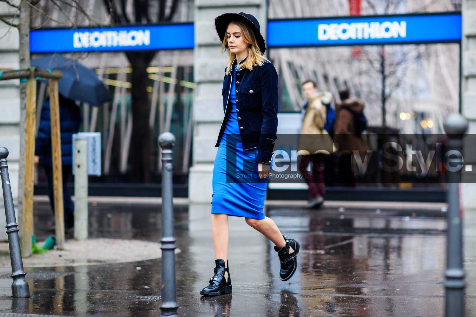 alina gelzina, atmosphere details, AUTUMN WINTER 2016-2017, AW 16-17, black boots, black hat, blue dress, blue jacket, FALL WINTER 2016-2017, fashion week, frenchystyle, full length, FW, FW 16-17, horizontal, jonathan paciullo, leather boots, LFW, LONDON, MENSWEAR, navy jacket, street style
