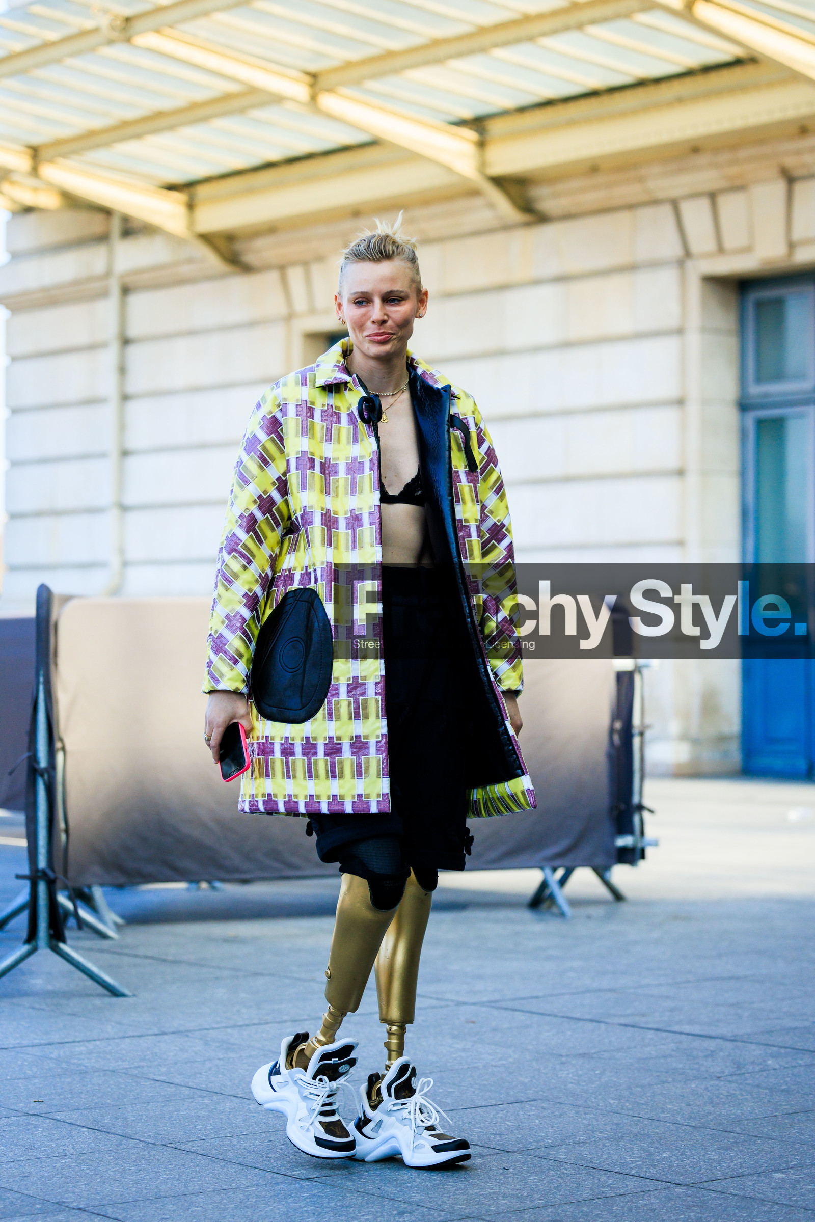 printed coat, multicolor coat, purple coat, yellow coat, oversized coat, black bra, black, black skirt, louis vuitton, louis vuitton necklaces, louis vuitton sneakers, white sneakers, chunky sneakers, lauren wasser, street style, jonathan paciullo, FW, frenchystyle, fashion week, AUTUMN WINTER 2022-2023, FALL WINTER 2022_2023, FW 22-23, PFW, PARIS, full length, vertical
