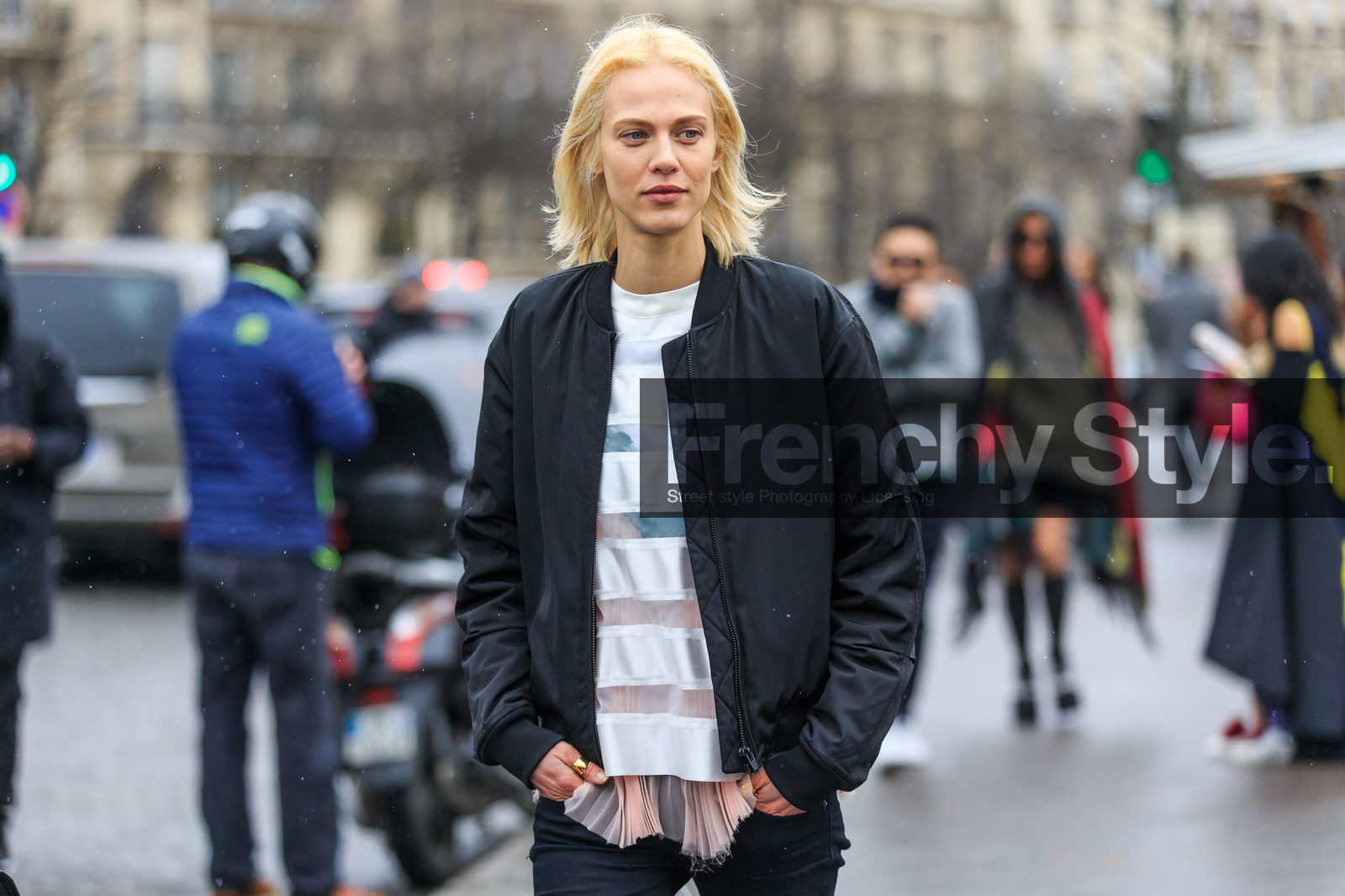 atmosphere details, AUTUMN WINTER 2016-2017, AW 16-17, aymeline valade, black jacket, bomber jacket, detail, FALL WINTER 2016-2017, fashion week, frenchystyle, FW, FW 16-17, graphic top, horizontal, jonathan paciullo, model, PARIS, PFW, pleats, street style, striped top, white top