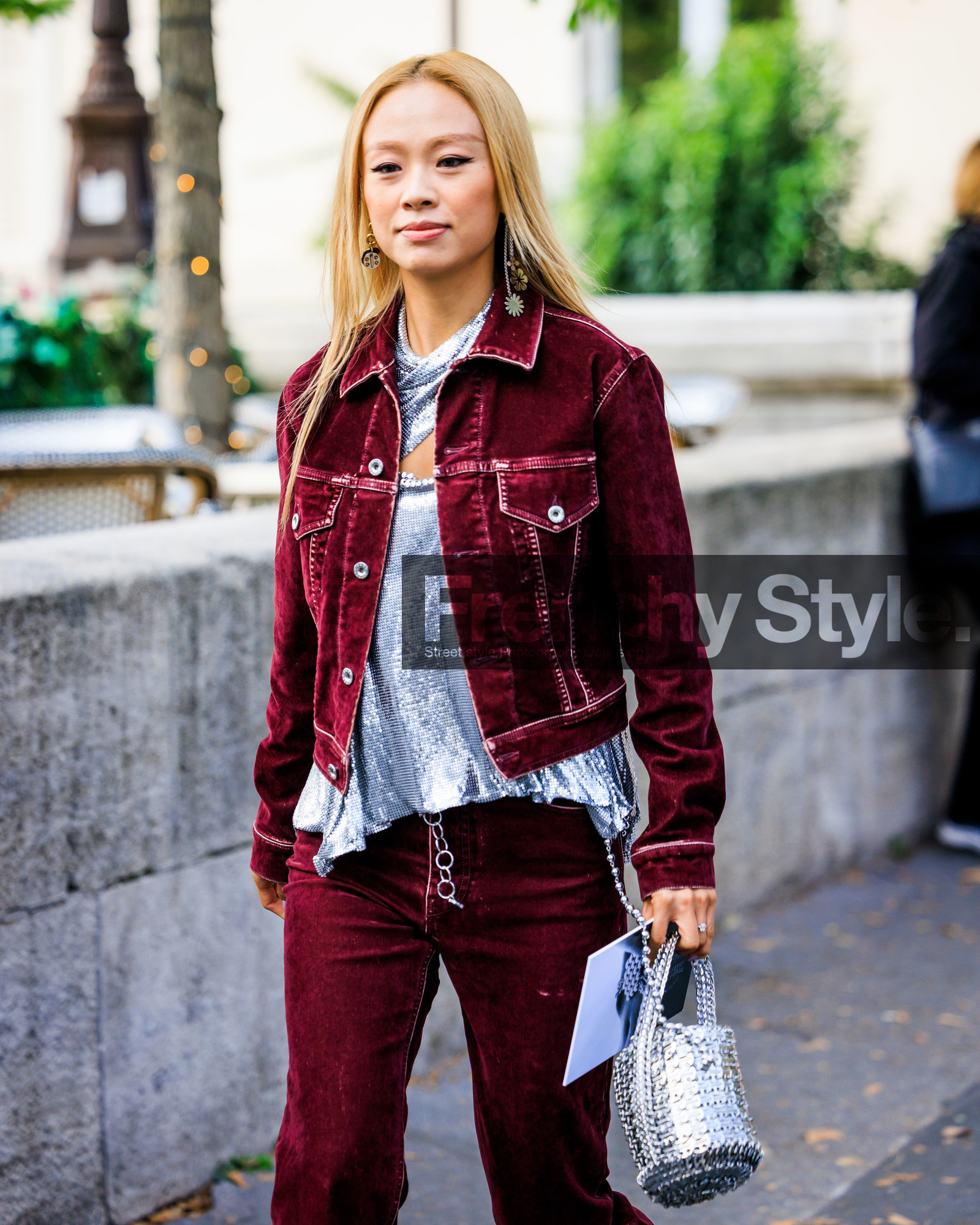 fashion week, frenchystyle, FW, jonathan paciullo, street style, PARIS, PFW, SPRING SUMMER 2024, SS 24, vertical, atmosphere details, detail