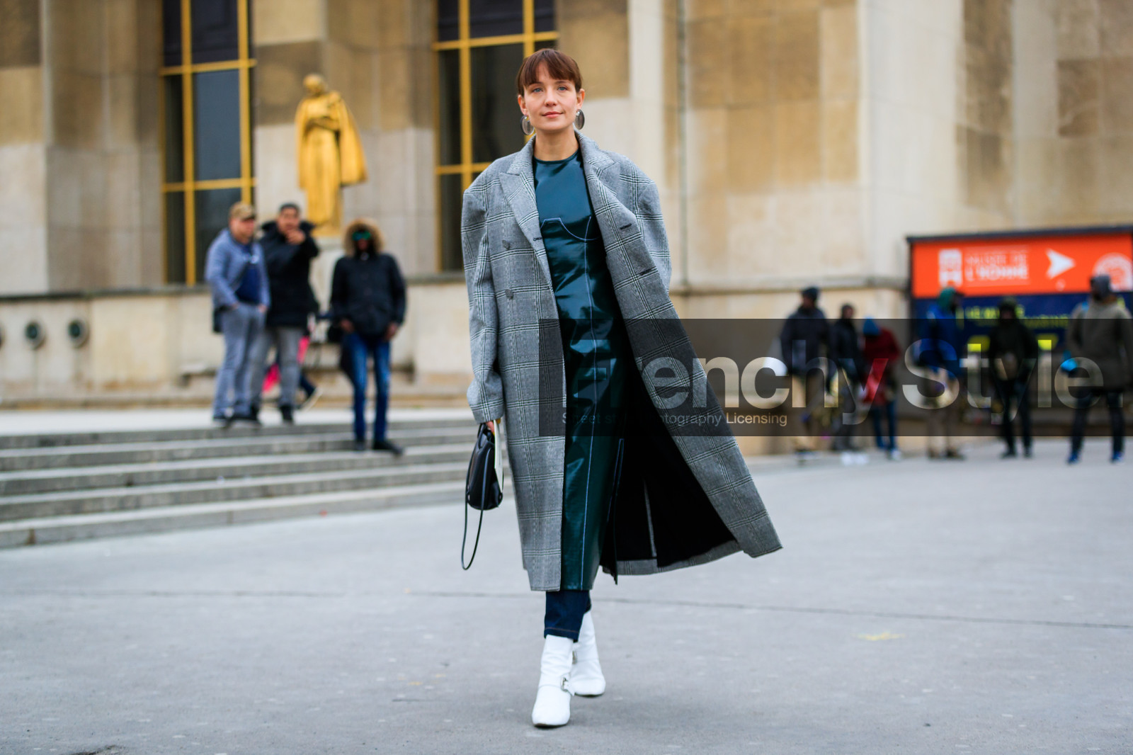 black bag, blue denim, checked, denim pants, earrings, emerald, graphic jacket, green dress, grey coat, high heels, jeans, leather bag, leather shoes, plaid, printed jacket, trousers, white boots, street style, jonathan paciullo, FW, frenchystyle, fashion week, PFW, PARIS, AUTUMN WINTER 2018-2019, FALL WINTER 2018-2019, FW 18-19, horizontal, atmosphere details, full length