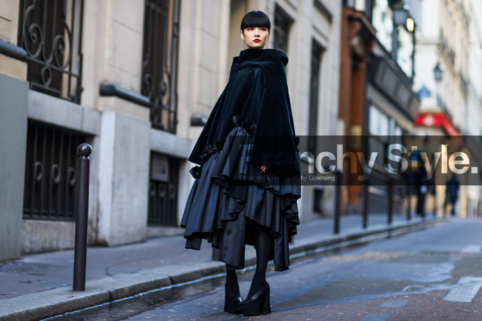 atmosphere details, AUTUMN WINTER 2016-2017, AW 16-17, black dress, black shoes, FALL WINTER 2016-2017, fashion week, frenchystyle, full length, FW, FW 16-17, high heels, horizontal, jonathan paciullo, kozue akimoto, layers, leather shoes, PARIS, PFW, red lips, street style, velvet