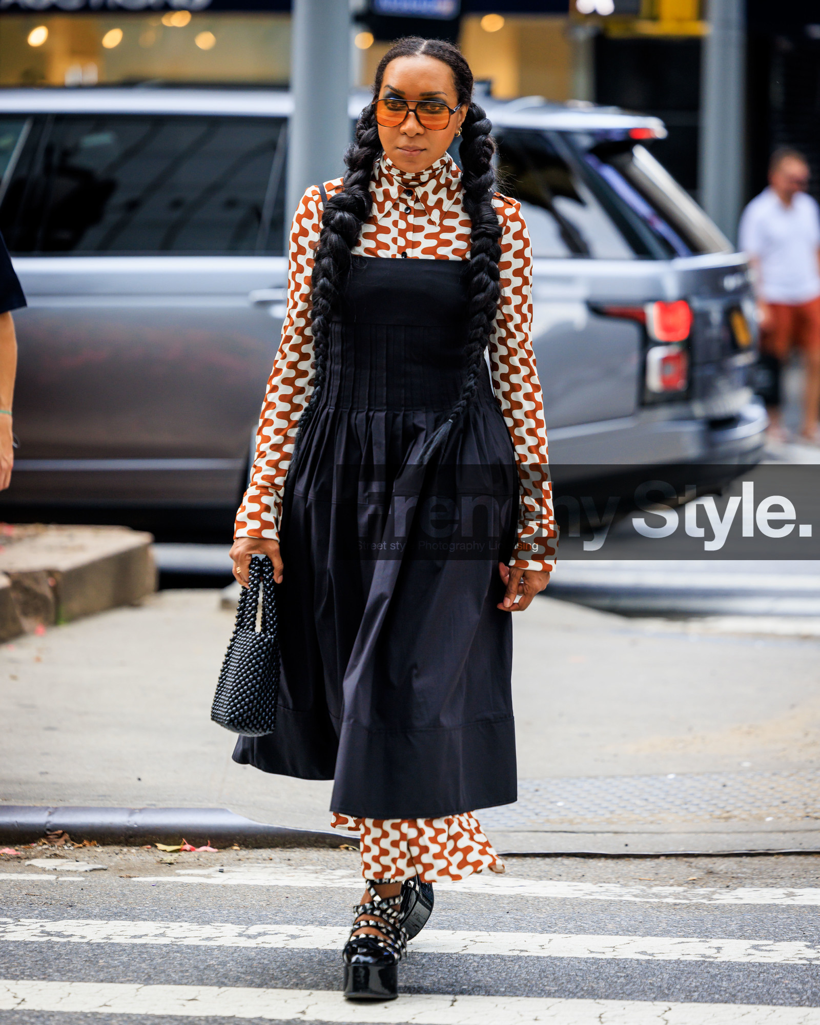jonathan paciullo, FW, frenchystyle, fashion week, street style, vertical, detail, atmosphere details, NYFW, NEW YORK, SPRING SUMMER 2024, SS 24