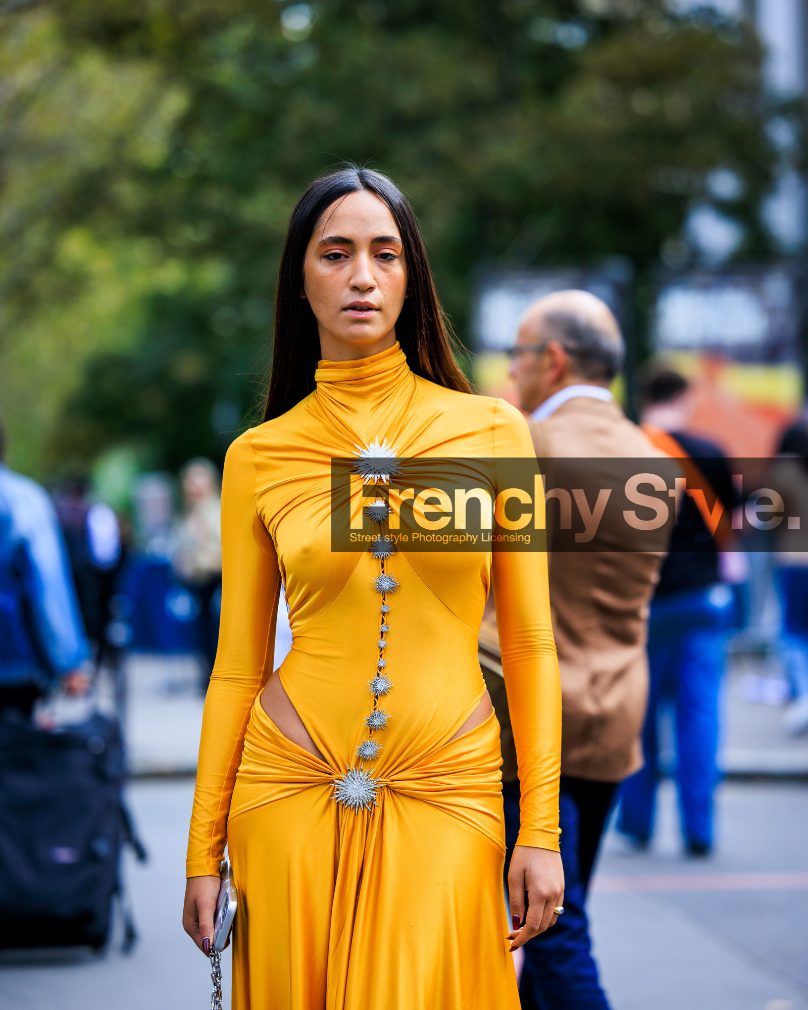 fashion week, frenchystyle, FW, jonathan paciullo, street style, PARIS, PFW, SPRING SUMMER 2024, SS 24, vertical, atmosphere details, detail