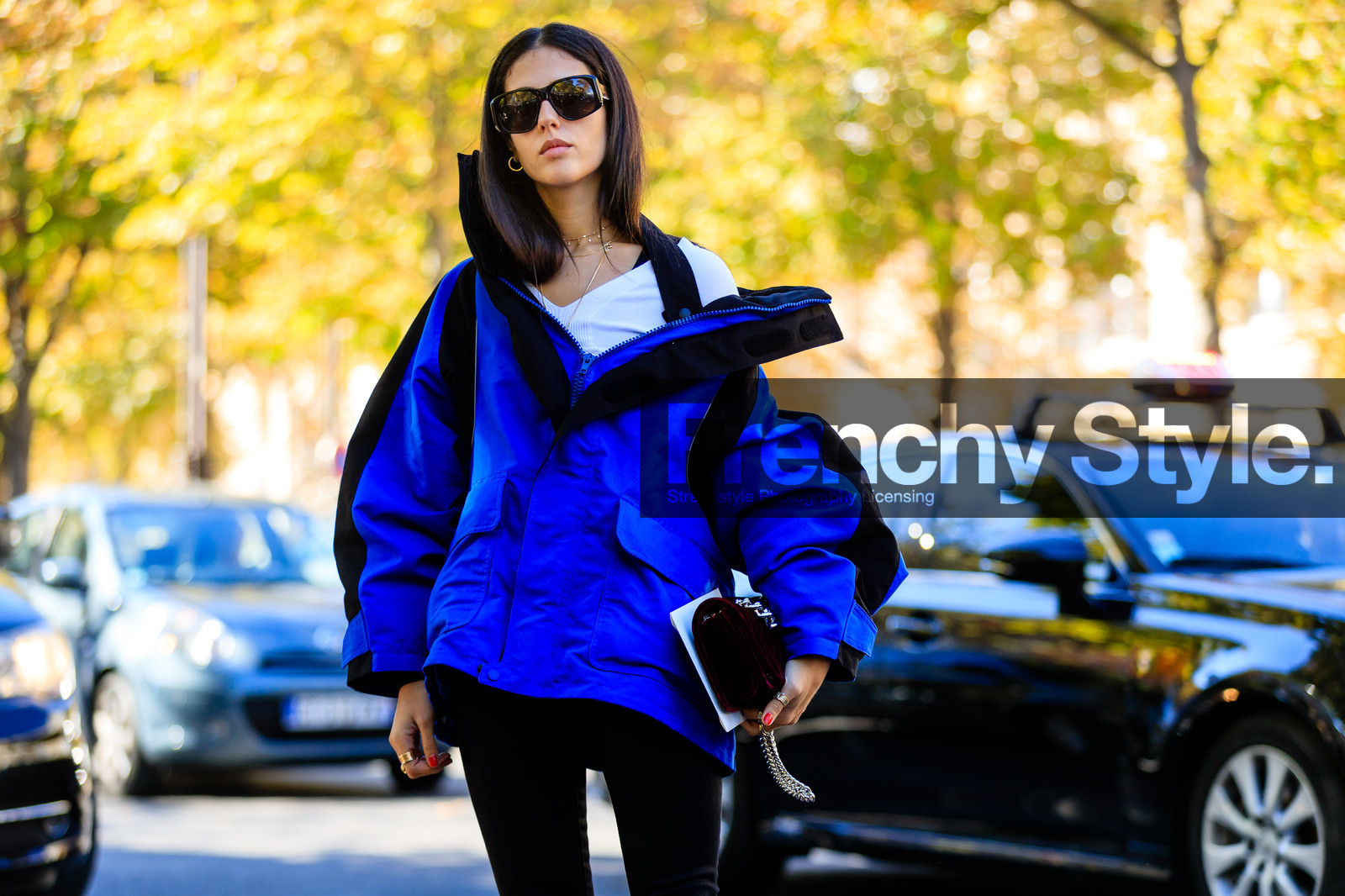atmosphere details, balenciaga, black denim, blue jacket, bordeaux, burgundy, denim pants, detail, fashion week, frenchystyle, FW, gilda ambrosio, horizontal, jeans, jonathan paciullo, leather bag, PARIS, PFW, rain coat, rain jacket, raincoat, red bag, SPRING SUMMER 2017, SS 17, street style, sunglasses, trousers, velvet
