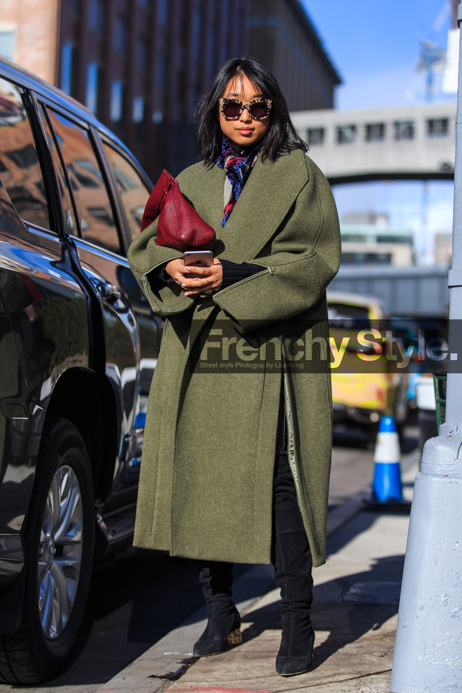 AUTUMN WINTER 2016-2017, AW 16-17, belted coat, black boots, blue scarf, fashion week, frenchystyle, full length, FW, FW 16-17, high boots, jonathan paciullo, kaki coat, kaki jacket, leather bag, margaret, NEW YORK, NYFW, red bag, red clutch, street style, suede shoes, sunglasses, vertical, woman, zhang, zip