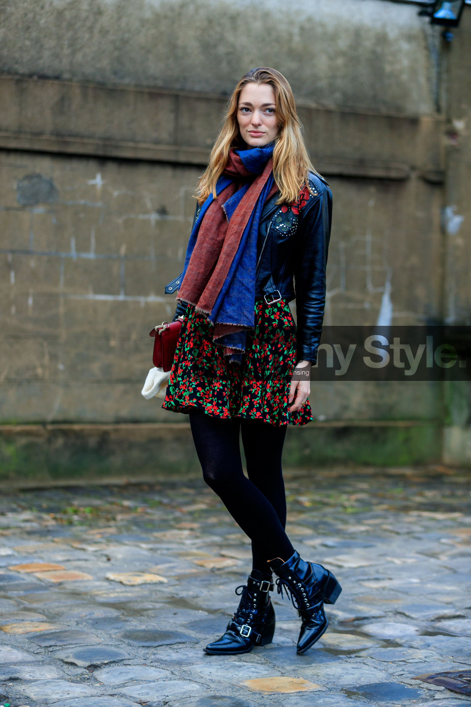black jacket, black perfecto, black shoes, black skirt, blue scarf, chloé, floral, flowers, graphic jacket, graphic skirt, leather bag, leather jacket, leather perfecto, leather shoes, printed jacket, printed skirt, red bag, tights, street style, jonathan paciullo, FW, frenchystyle, fashion week, PFW, PARIS, AUTUMN WINTER 2018-2019, FALL WINTER 2018-2019, FW 18-19, vertical, full length, sofia sanchez barrenechea, sofia sanchez de betak