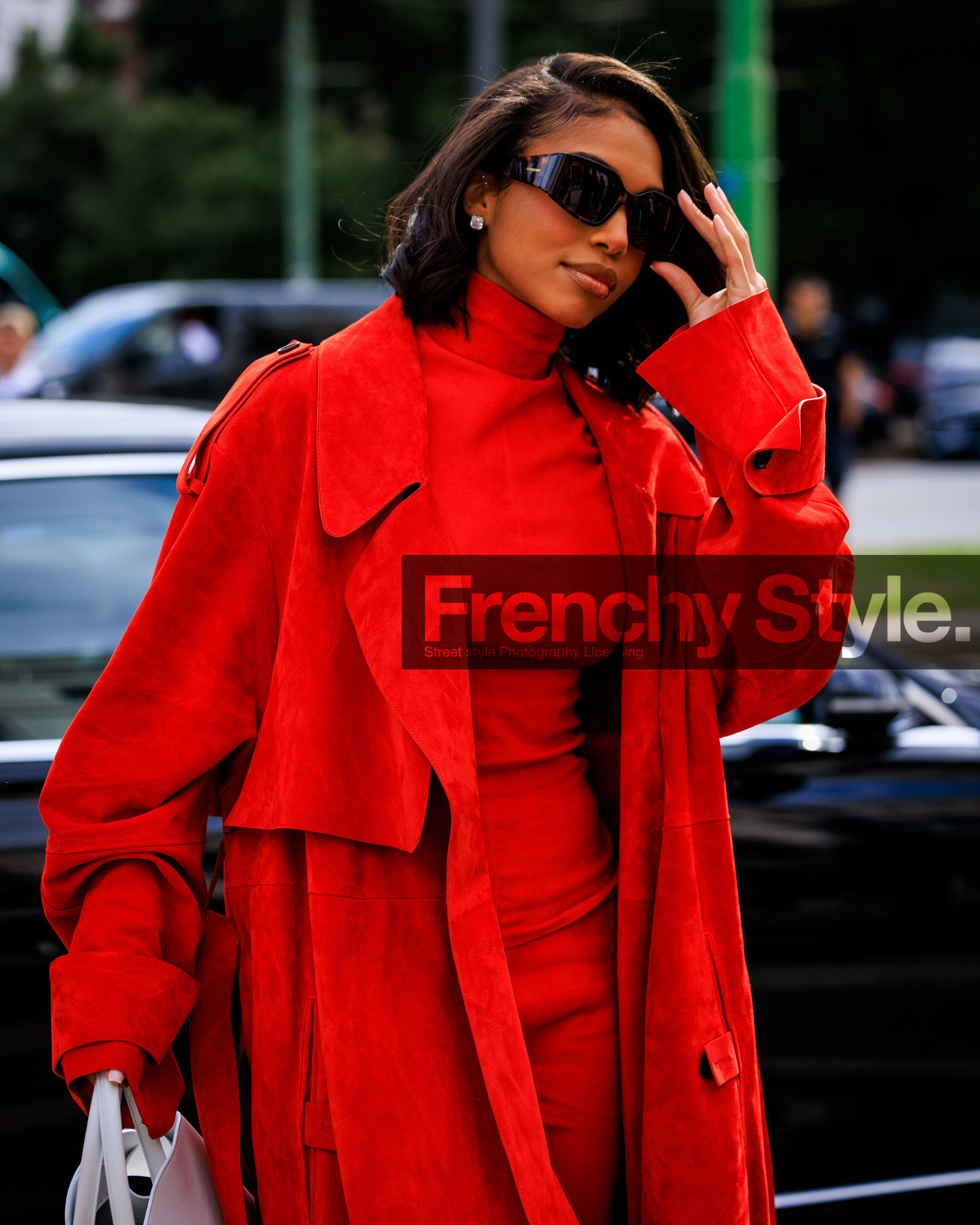 MILAN, MFW, frenchystyle, fashion week, FW, jonathan paciullo, street style, SPRING SUMMER 2024, SS 24, vertical, atmosphere details, detail