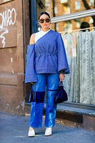 asymetric, AUTUMN WINTER 2017-2018, AW 17-18, black bag, blue denim, blue shirt, denim pants, earrings, FALL WINTER 2017-2018, fashion week, frenchystyle, full length, FW, FW 17-18, graphic shirt, jeans, jonathan paciullo, leather bag, leather shoes, MFW, MILAN, printed pants, printed shirt, rachael wang, street style, striped shirt, stripes, sunglasses, trousers, vertical, white shoes