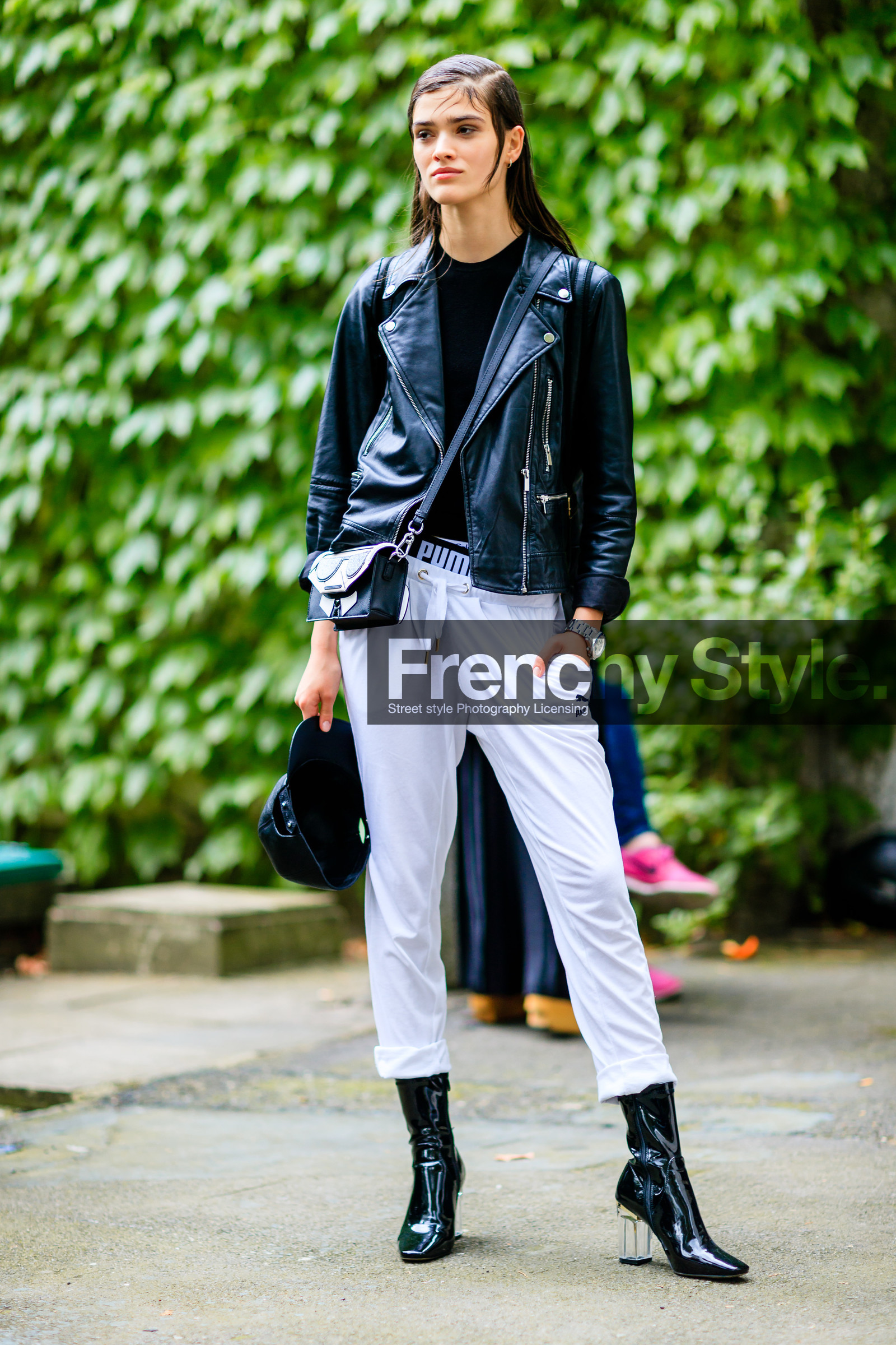 black bag, black boots, black cap, black jacket, black perfecto, black sweater, black top, christian dior, fashion week, frenchystyle, full length, FW, high heels, jonathan paciullo, leather bag, leather jacket, leather perfecto, leather shoes, LFW, LONDON, model, puma, SPRING SUMMER 2017, SS 17, street style, sweatpants, transparent heel, trousers, varnished leather shoes, vertical, wet hair, white pants, woman