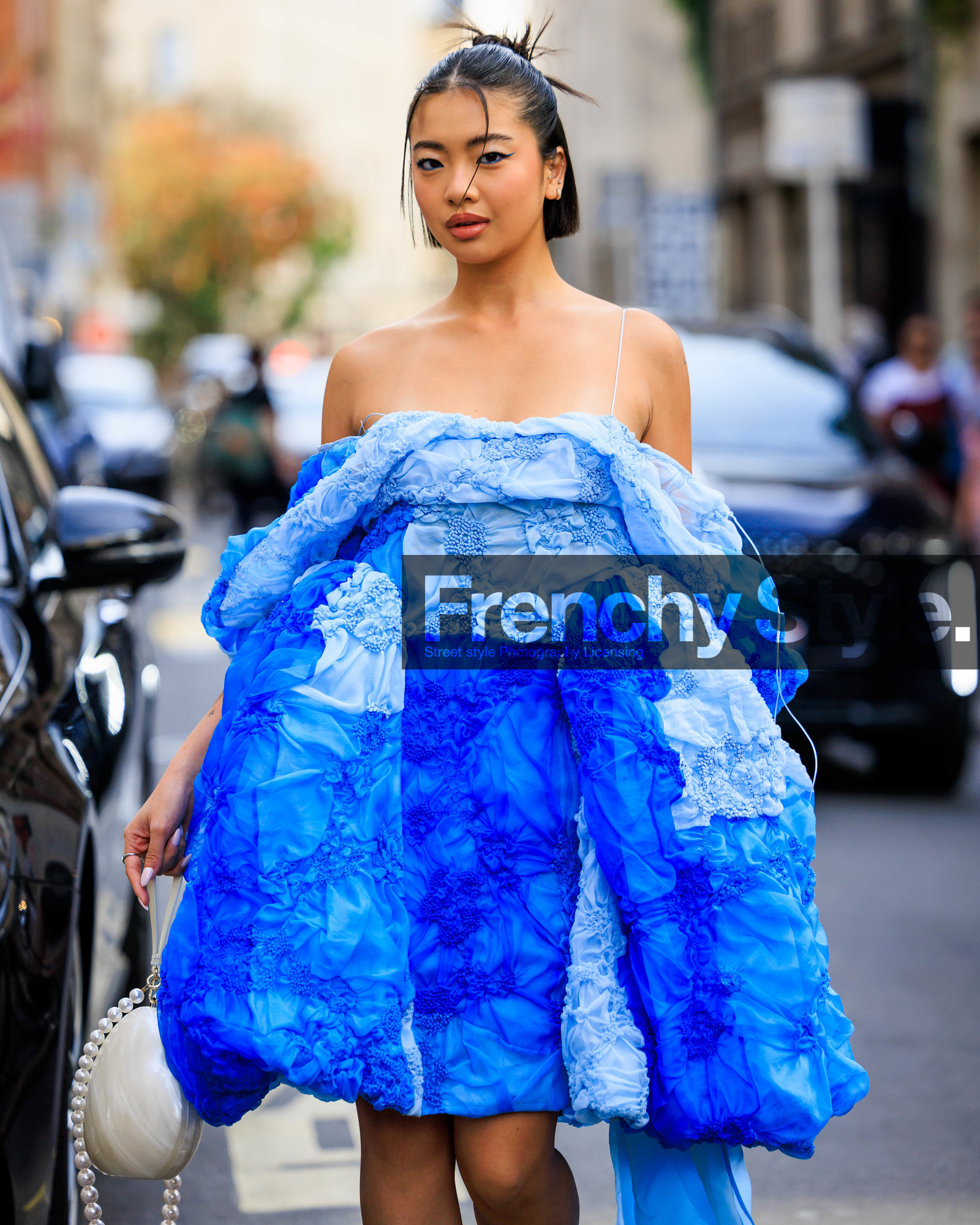 fashion week, frenchystyle, FW, jonathan paciullo, street style, PARIS, PFW, SPRING SUMMER 2024, SS 24, vertical, atmosphere details, detail