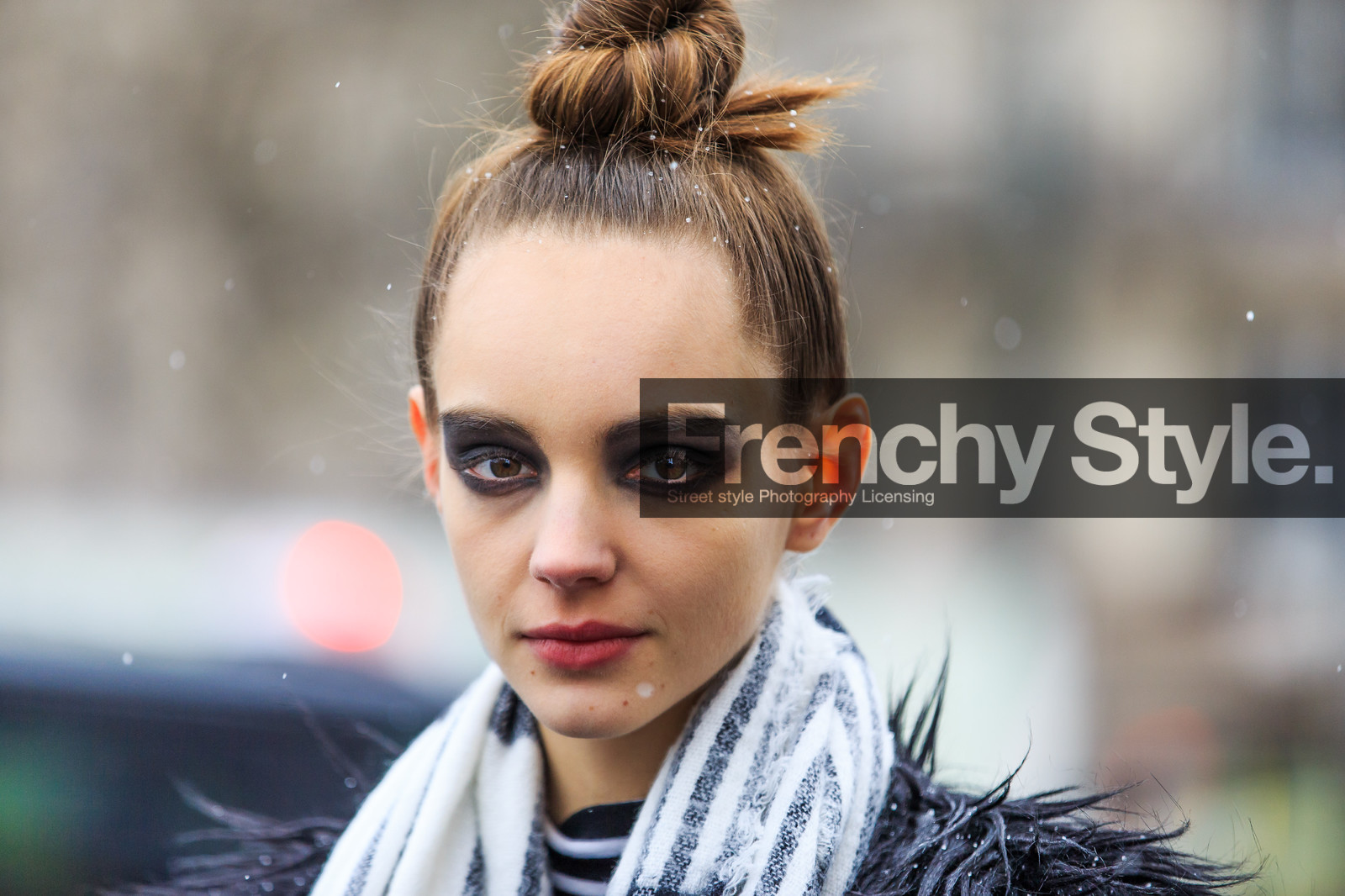 atmosphere details, AUTUMN WINTER 2016-2017, AW 16-17, bun, detail, eyebrow, eyeshadow, FALL WINTER 2016-2017, fashion week, frenchystyle, FW, FW 16-17, horizontal, jonathan paciullo, model, PARIS, PFW, portrait, red lips, street style