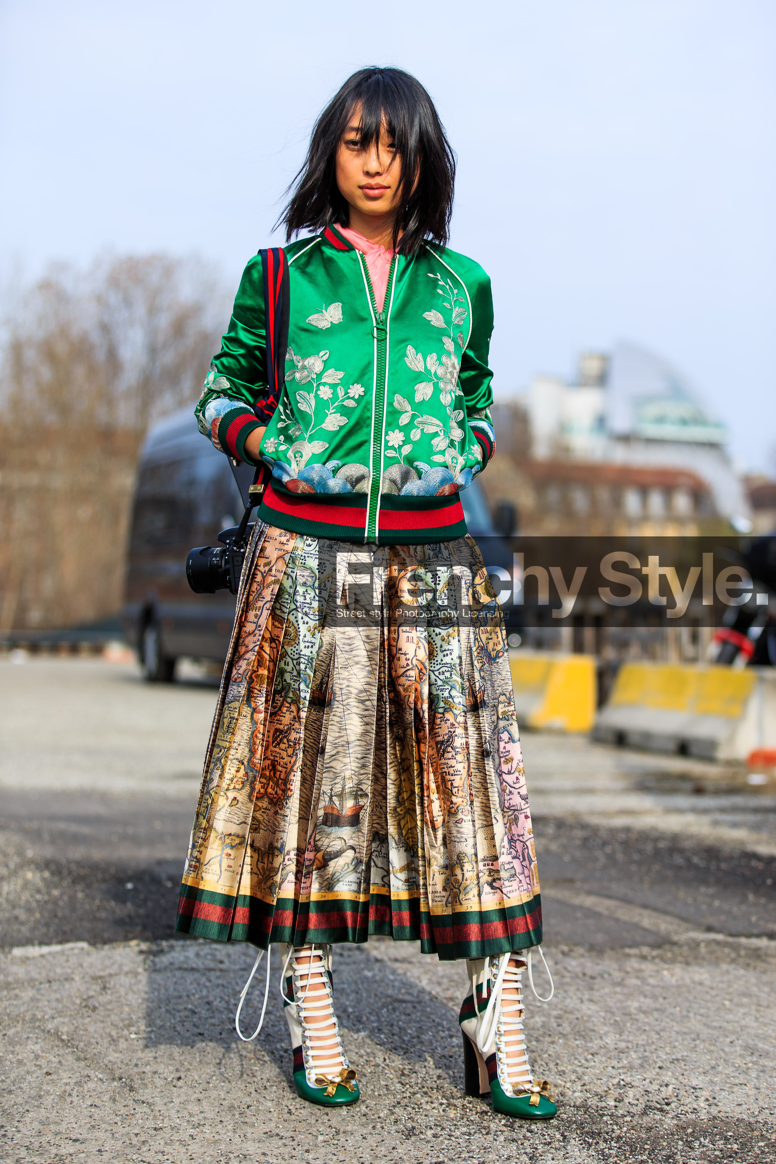 AUTUMN WINTER 2016-2017, AW 16-17, embroideries, FALL WINTER 2016-2017, fashion week, floral, flower, frenchystyle, full length, FW, FW 16-17, graphic skirt, green jacket, gucci, high boots, high heels, jonathan paciullo, lace up shoes, leather boots, LFW, LONDON, long skirt, margaret, zhang, MENSWEAR, pleated skirt, printed boots, printed jacket, printed skirt, satin, silk skirt, street style, stripes, teddy jacket, vertical