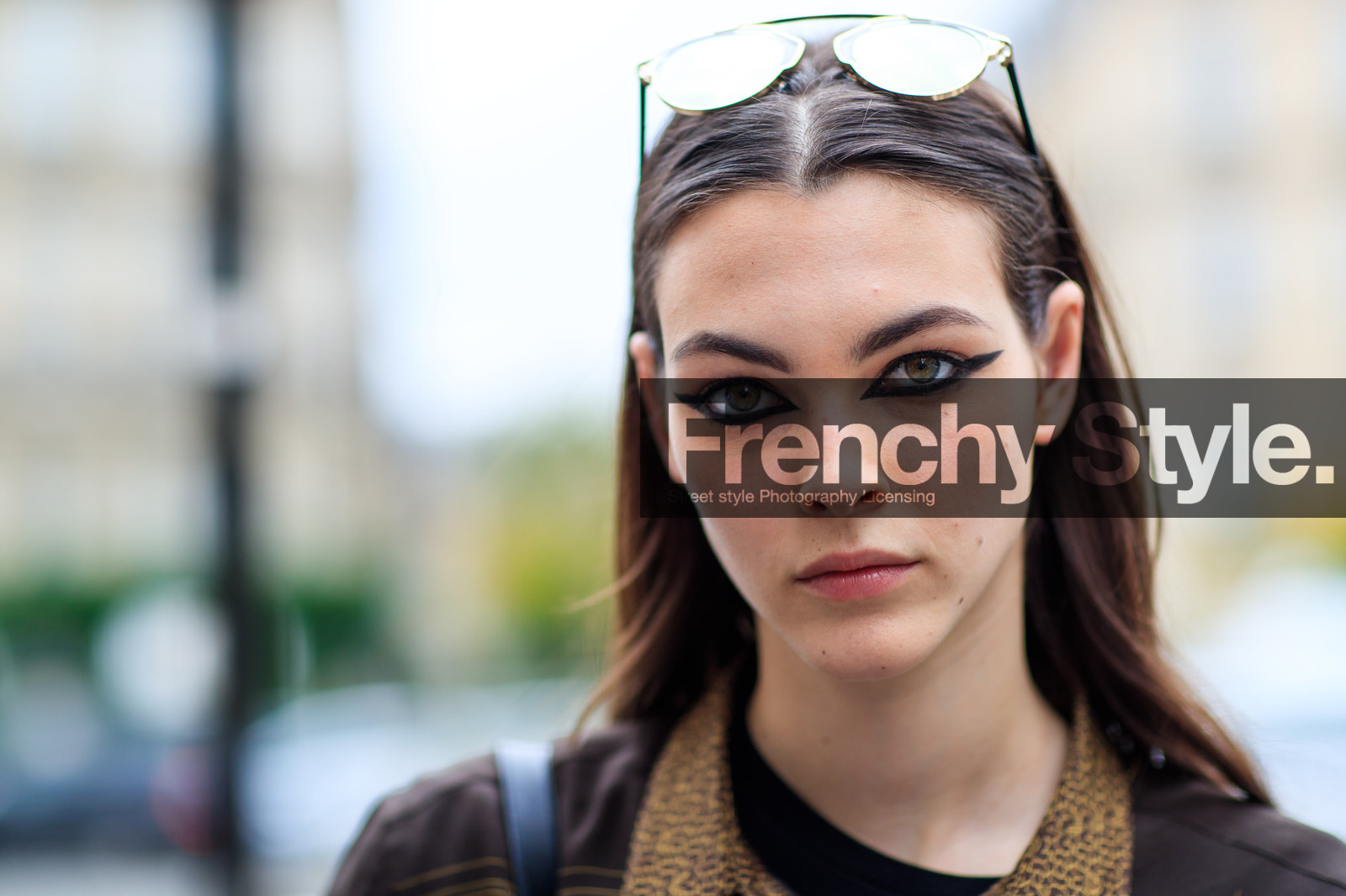 atmosphere details, AUTUMN WINTER 2016-2017, AW 16-17, brown shirt, christian dior, detail, eyeliner, FALL WINTER 2016-2017, fashion week, frenchystyle, FW, FW 16-17, HAUTE COUTURE, horizontal, jonathan paciullo, long hair, MENSWEAR, model, PARIS, PFW, portrait, printed shirt, street style, sunglasses