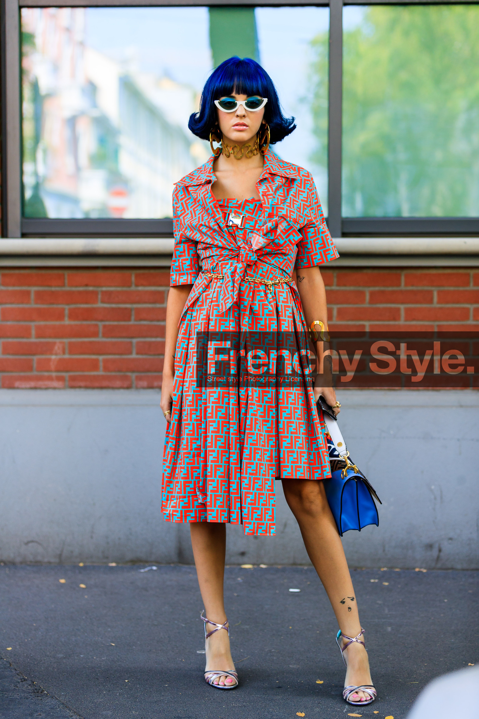 blue bag, blue hair, choker, dyed hair, fendi, graphic dress, high heels, leather bag, leather shoes, monogram, necklace, printed dress, red dress, silver shoes, sita abellan, sunglasses, street style, jonathan paciullo, FW, frenchystyle, fashion week, MFW, MILAN, SPRING SUMMER 2019, SS 19, vertical, full length