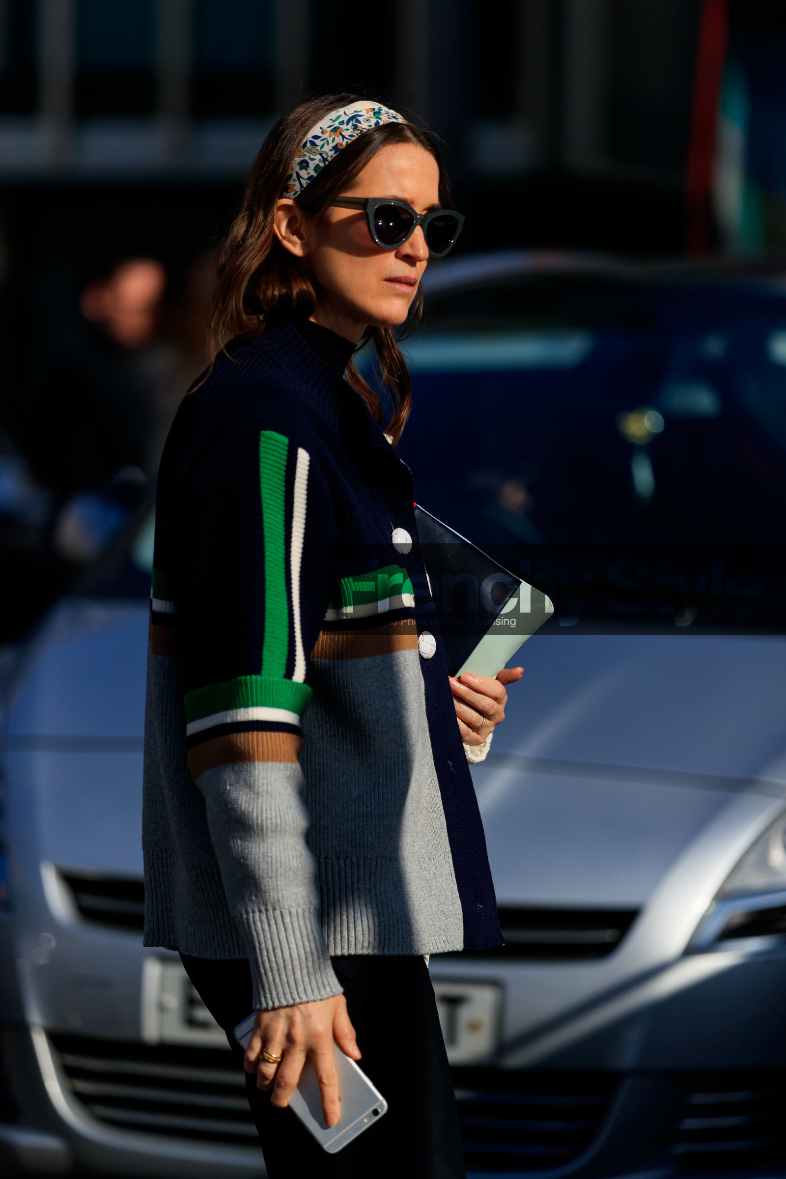 blue cardigan, graphic bag, graphic jacket, graphic sweater, headband, leather bag, printed bag, printed jacket, printed sweater, sunglasses, trousers, LONDON, LFW, fashion week, frenchystyle, FW, jonathan paciullo, street style, AUTUMN WINTER 2019-2020, AW 19-20, FW 19-20, FALL WINTER 2019-2020, vertical, atmosphere details, detail