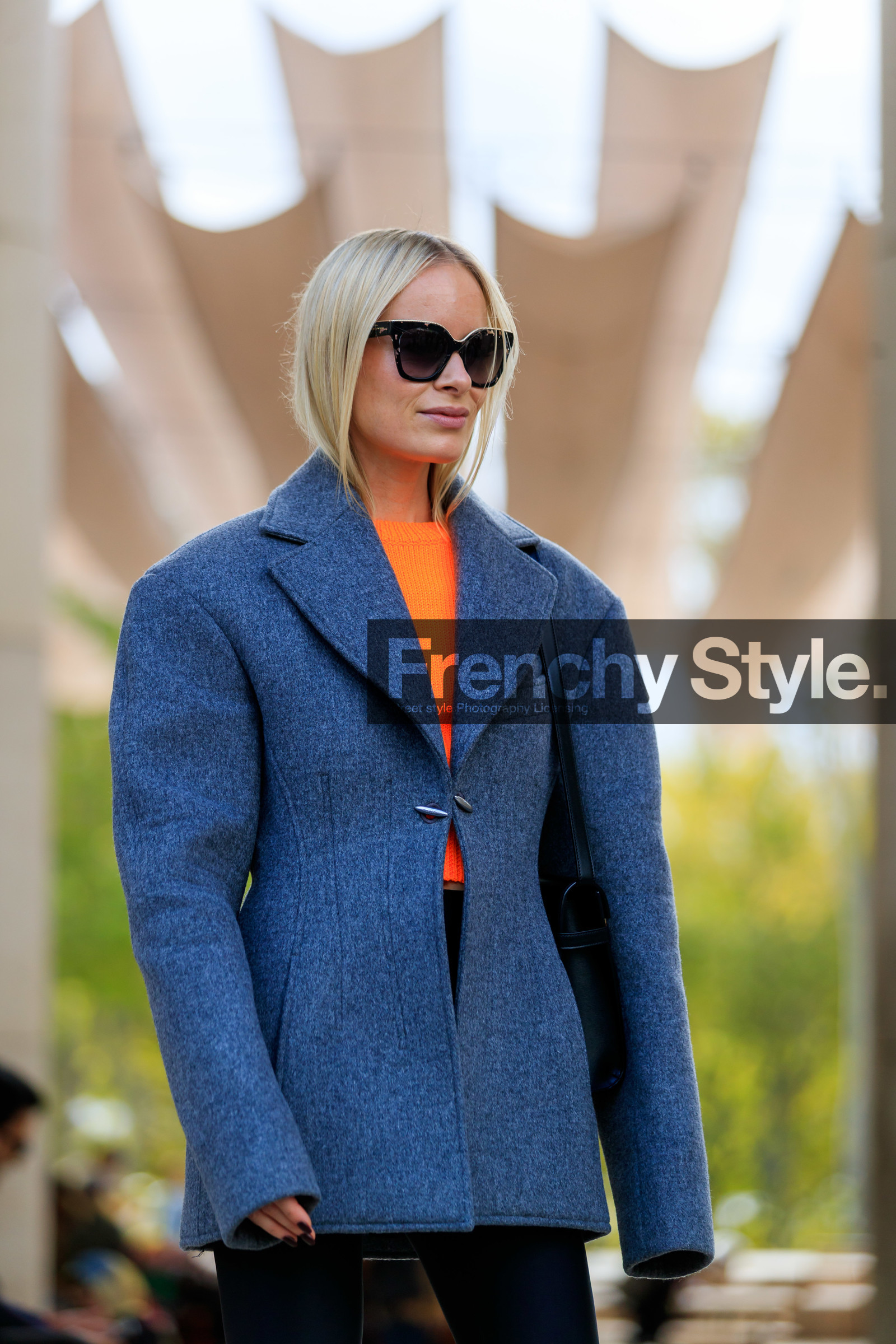 thora valdimars, acne studios jacket, dark grey jacket, oversize jacket, orange pullover, marc jacobs sunglasses, fashion week, frenchystyle, FW, jonathan paciullo, street style, SPRING SUMMER 2020, SS 20, PFW, PARIS, vertical, atmosphere details, detail