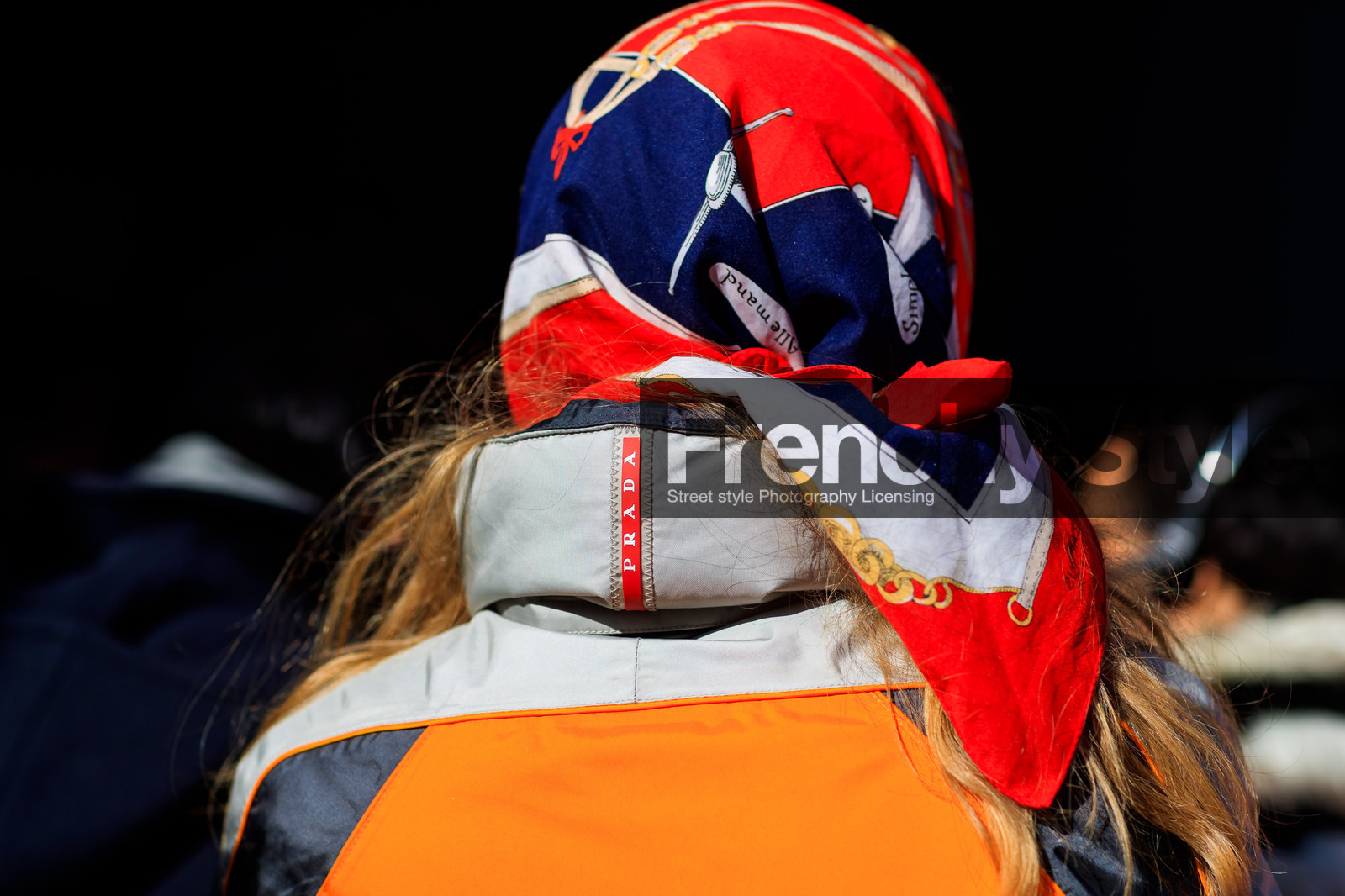 graphic jacket, orange jacket, prada, printed jacket, red scarf, street style, jonathan paciullo, FW, frenchystyle, fashion week, NYFW, NEW YORK, AUTUMN WINTER 2018-2019, AW 18-19, FALL WINTER 2018-2019, FW 18-19, atmosphere details, horizontal, detail, laura maria wulff