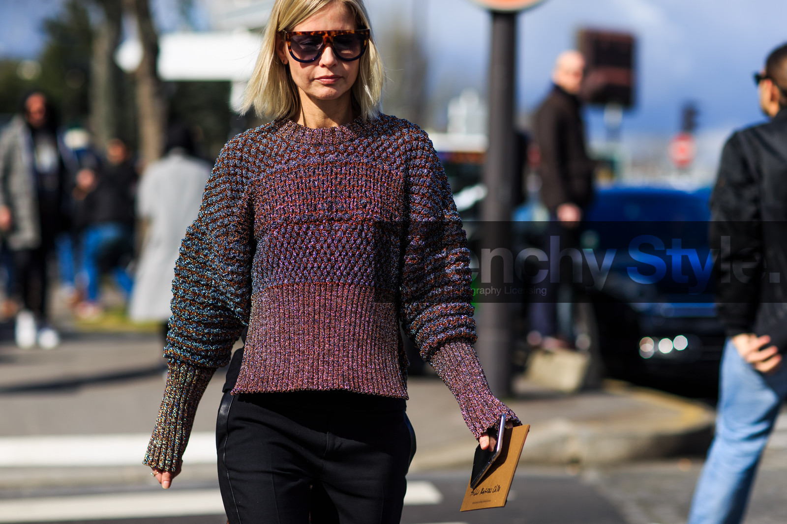 atmosphere details, AUTUMN WINTER 2016-2017, AW 16-17, black pants, detail, FALL WINTER 2016-2017, fashion week, frenchystyle, FW, FW 16-17, horizontal, jonathan paciullo, PARIS, PFW, purple sweater, street style, sunglasses, trousers