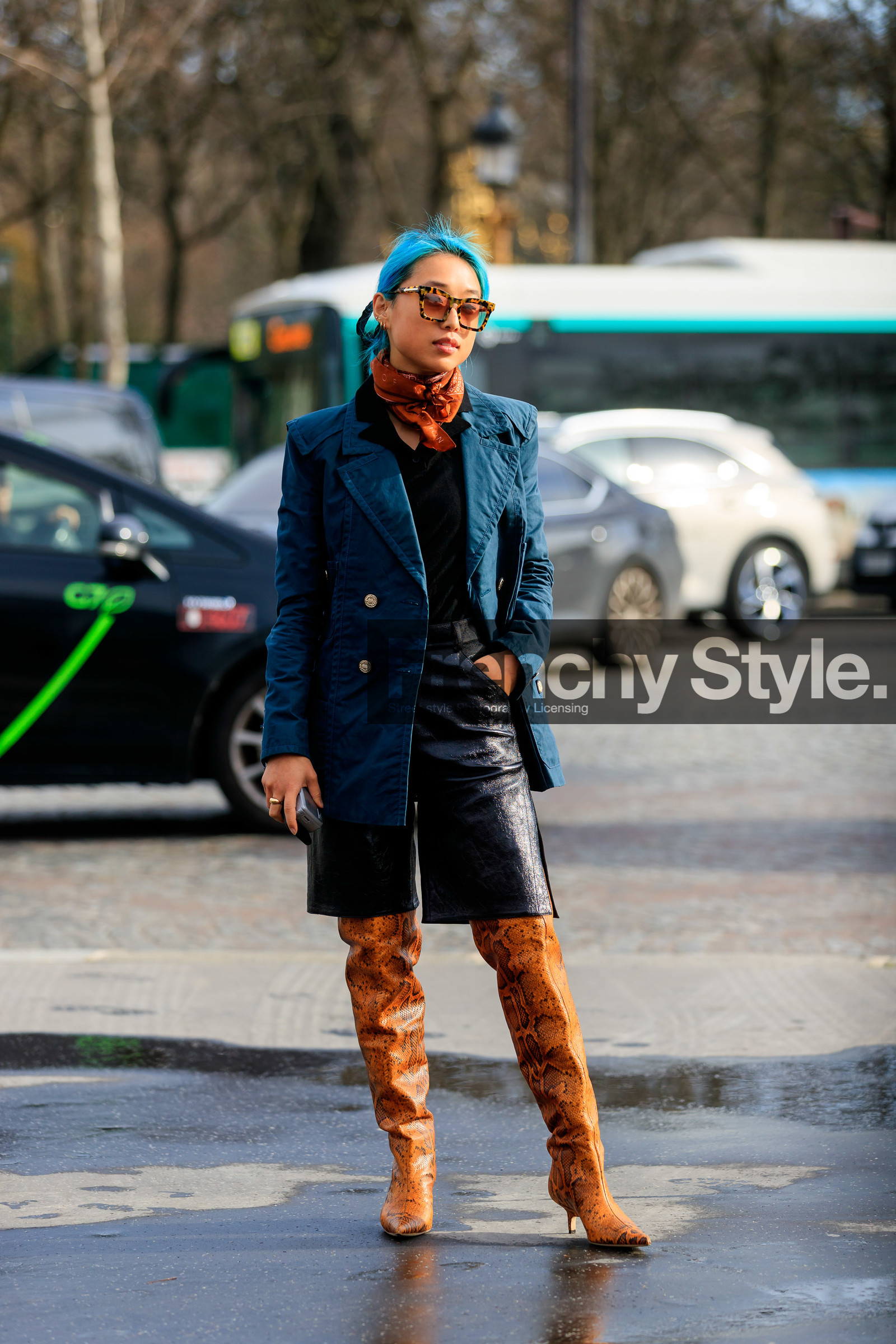 kicki yang zhang, margaret zhang, blue hair, dyed hair, camel scarf, camel leather boots, scale sunglasses, silk scarf, navy blue jacket, high boots, high heels boots, animal skin boots, black vinyl bermuda shorts, black bermuda shorts, vinyl bermuda shorts, fashion week, frenchystyle, FW, jonathan paciullo, street style, PFW, PARIS, vertical, full length