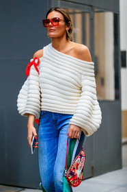 tezza, white pullover, red pullover, openwork pullover, half shoulder pullover, blue jeans, striped pants, satin pants, green pants, red sunglasses, futurist shape sunglasses, dior bag, dior saddle bag, red bag, printed bag, fashion week, frenchystyle, FW, jonathan paciullo, street style, FALL WINTER 2020-2021, AUTUMN WINTER 2020-2021, FW 20-21, vertical, atmosphere details, detail, NYFW, NEW YORK