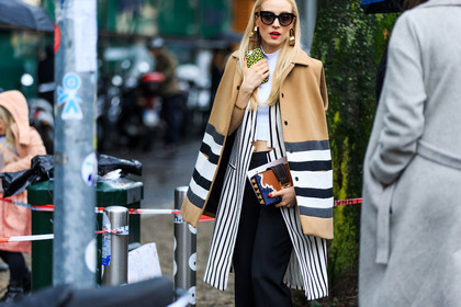alina tanasa, atmosphere details, AUTUMN WINTER 2016-2017, AW 16-17, beige jacket, black clutch, black pants, brown clutch, camel jacket, detail, earrings, FALL WINTER 2016-2017, fashion week, frenchystyle, FW, FW 16-17, geometric, golden details, graphic clutch, graphic jacket, horizontal, jonathan paciullo, leather clutch, LFW, LONDON, MENSWEAR, over the shoulder, printed clutch, red lips, sleeveless, street style, striped jacket, stripes, studded bag, sunglasses, trousers, white jacket, white top