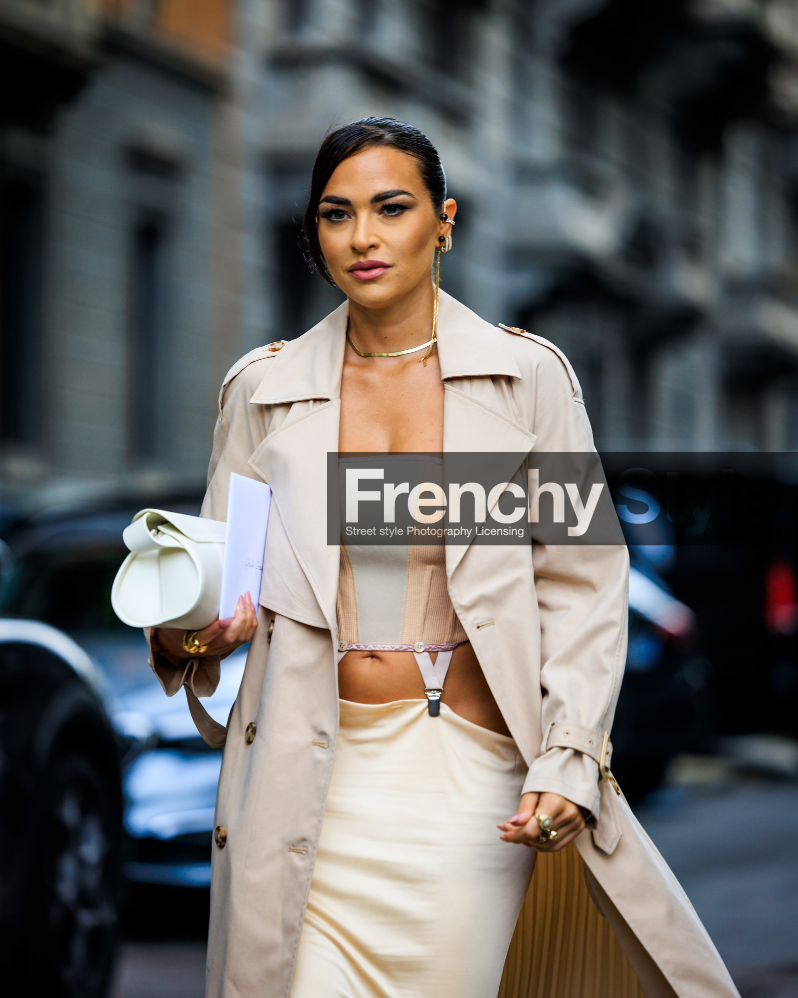 fashion week, frenchystyle, street style, jonathan paciullo, FW, MFW, MILAN, SPRING SUMMER 2024, SS 24, vertical, atmosphere details, detail