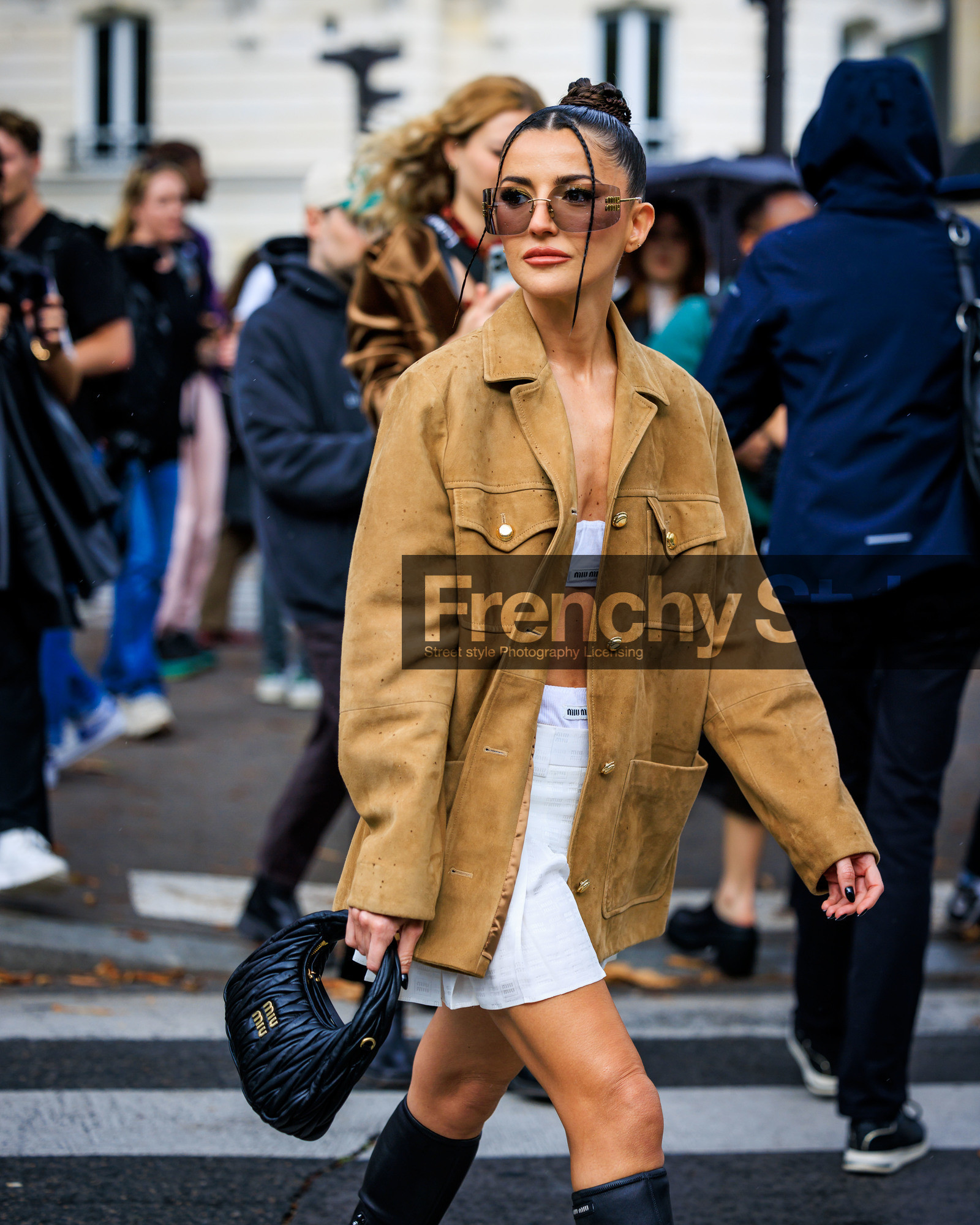 PARIS, PFW, fashion week, frenchystyle, FW, jonathan paciullo, street style, SPRING SUMMER 2024, SS 24, vertical, atmosphere details, detail