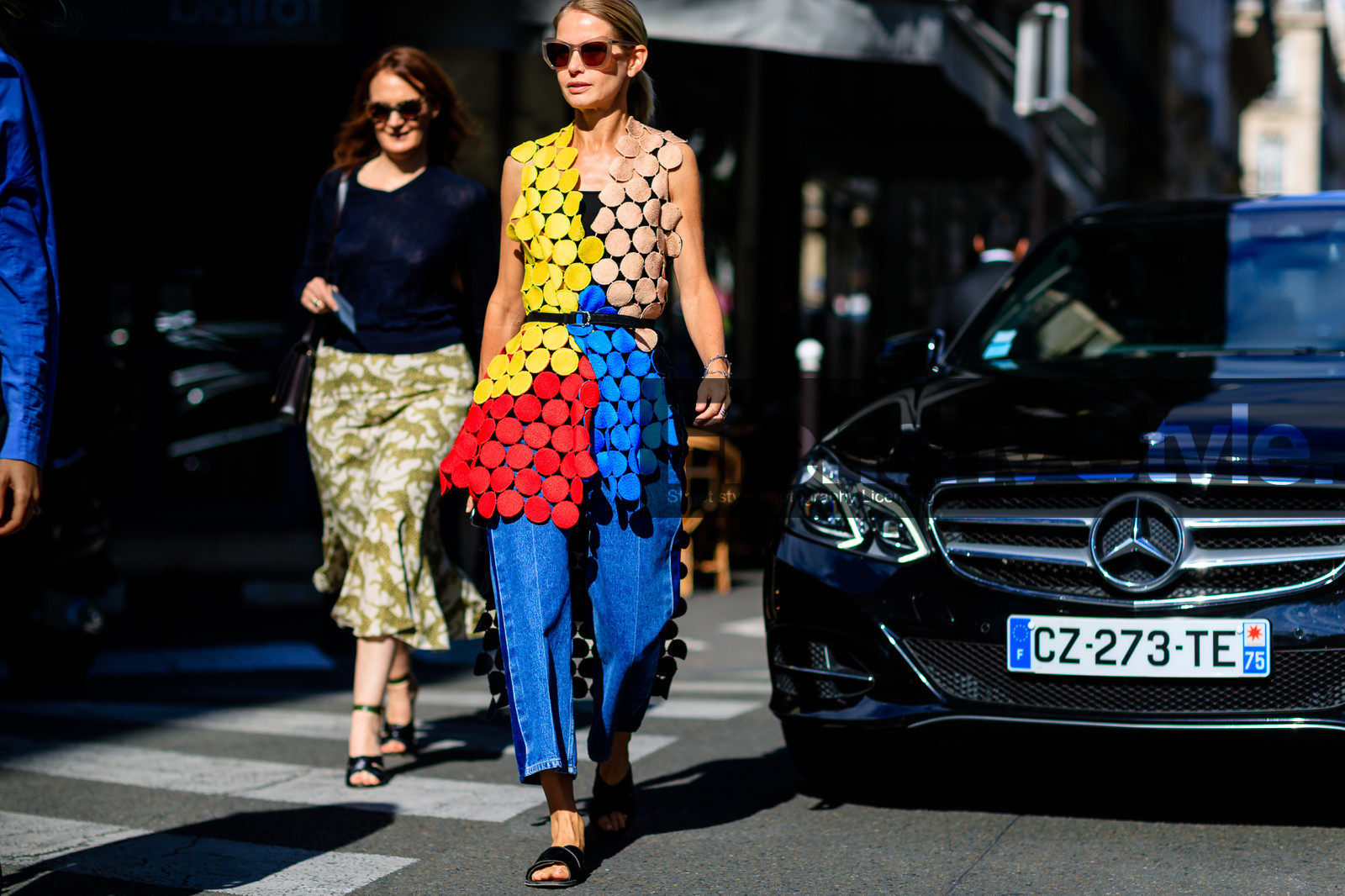 atmosphere details, beige, black sandals, blue, blue denim, denim pants, fashion week, frenchystyle, full length, FW, geometric, graphic top, horizontal, jeans, jonathan paciullo, leather shoes, multicolor, PARIS, PFW, red, SPRING SUMMER 2017, SS 17, street style, sunglasses, trousers, turquoise, yellow