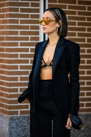 fendi bra, black suit, black blazer, baggt pants, higwaist trousers, fendi mini bag, fendi look, yellow sunglasses, overlayed necklaces, fendi earrings, minimal look, mini black bag, alexandra guerain, fashion week, frenchystyle, FW, jonathan paciullo, street style, MFW, MILAN, FALL WINTER 2022_2023, AUTUMN WINTER 2022-2023, FW 22-23, vertical, atmosphere details