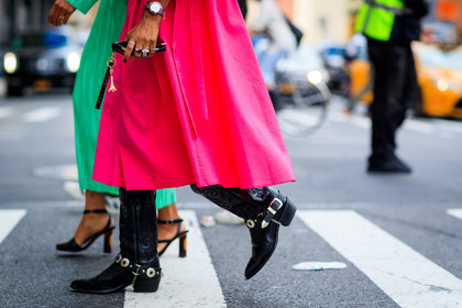 atmosphere details, black boots, cowboy boots, detail, fashion week, frenchystyle, FW, high boots, horizontal, iphone, jonathan paciullo, NEW YORK, NYFW, pink dress, rings, SPRING SUMMER 2018, SS 18, street style